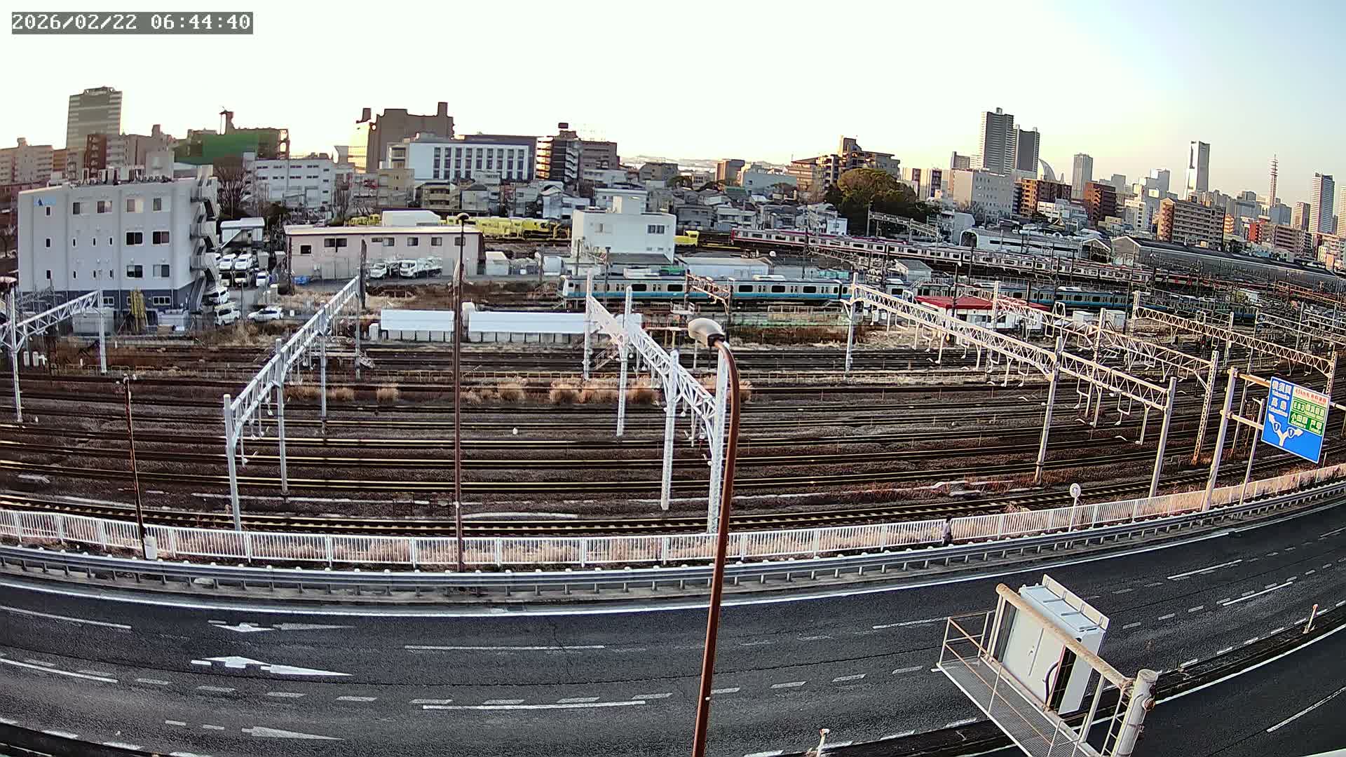 Kanagawa, Yokohama Higashi-Kanagawa Train Vehicle Center & Yokohama Downtown View ( 神奈川・横浜 東神奈川車両センター＆横浜ダウンタウンビュ ) Live Cam -  Tatemachi, Kanagawa-ku, Yokohama, Kanagawa, Kanto, Honshu, Japan