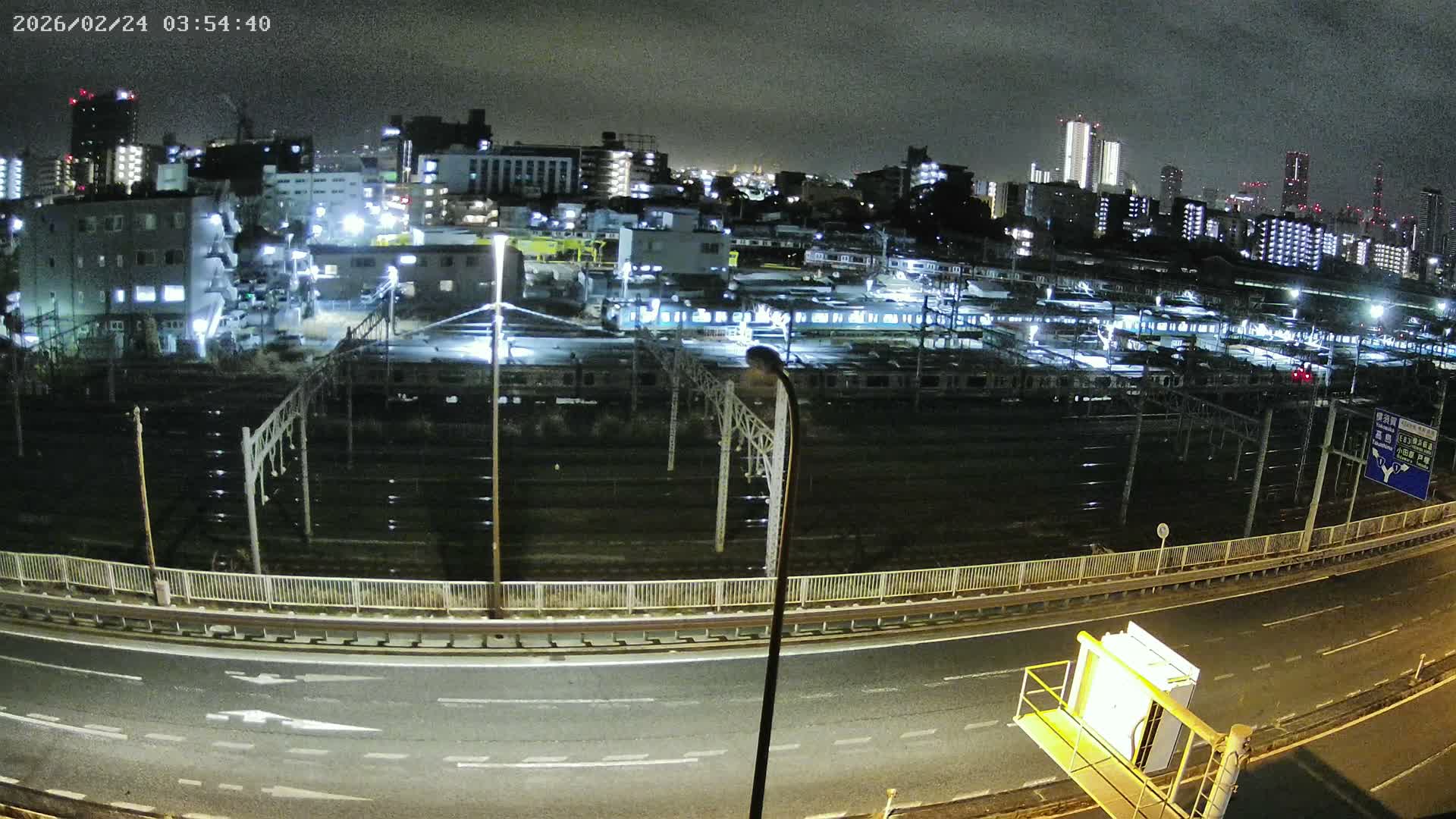 Kanagawa, Yokohama Higashi-Kanagawa Train Vehicle Center & Yokohama Downtown View ( 神奈川・横浜 東神奈川車両センター＆横浜ダウンタウンビュ ) Live Cam -  Tatemachi, Kanagawa-ku, Yokohama, Kanagawa, Kanto, Honshu, Japan