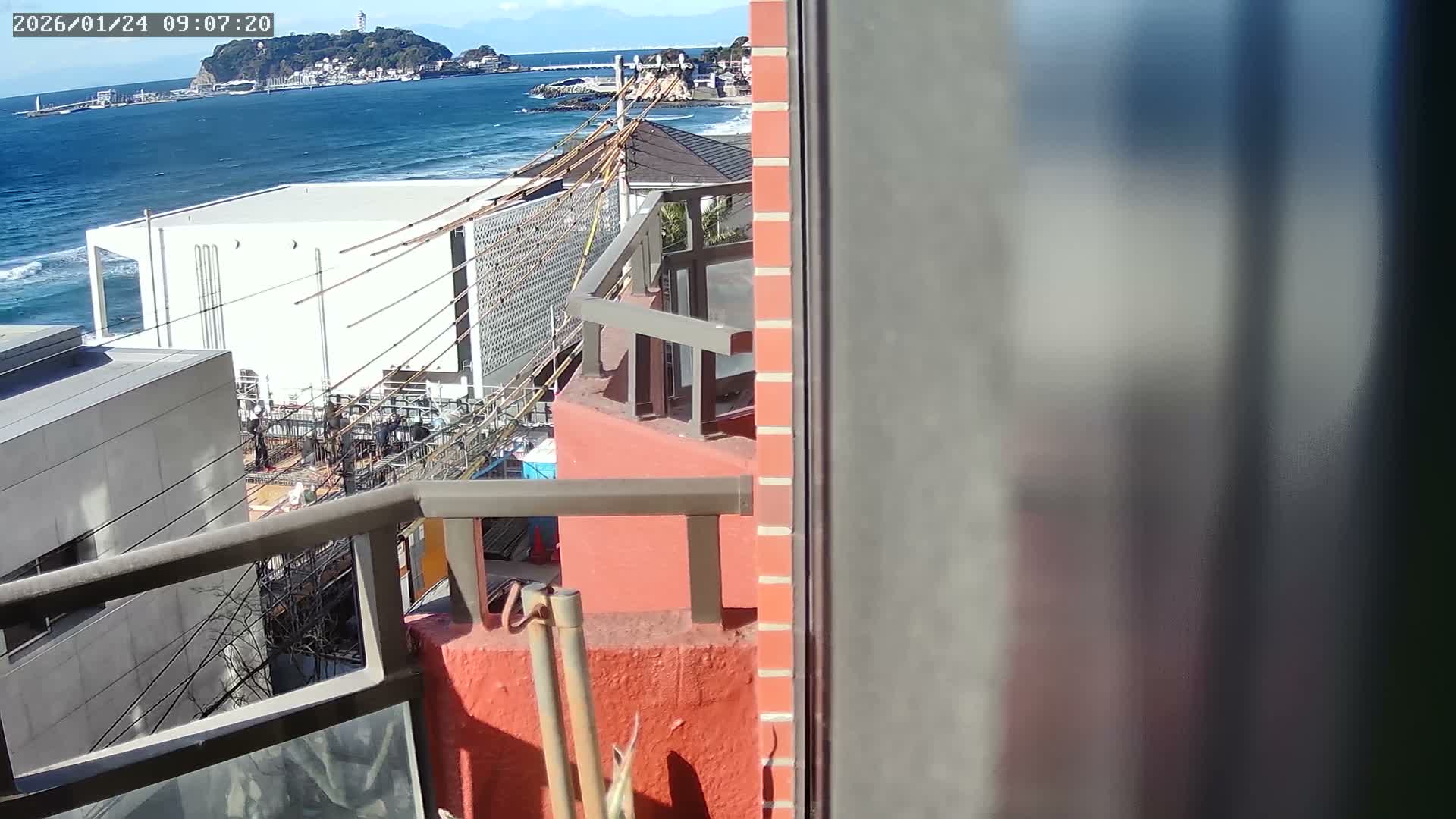 Kanagawa, Kamakura, Enoshima Island View from Koshigoe ( 神奈川・鎌倉・江の島 腰越からの眺め ) Live Cam - 1 Chome, Koshigoe, Kamakura, Kanagawa, Kanto, Honshu, Japan