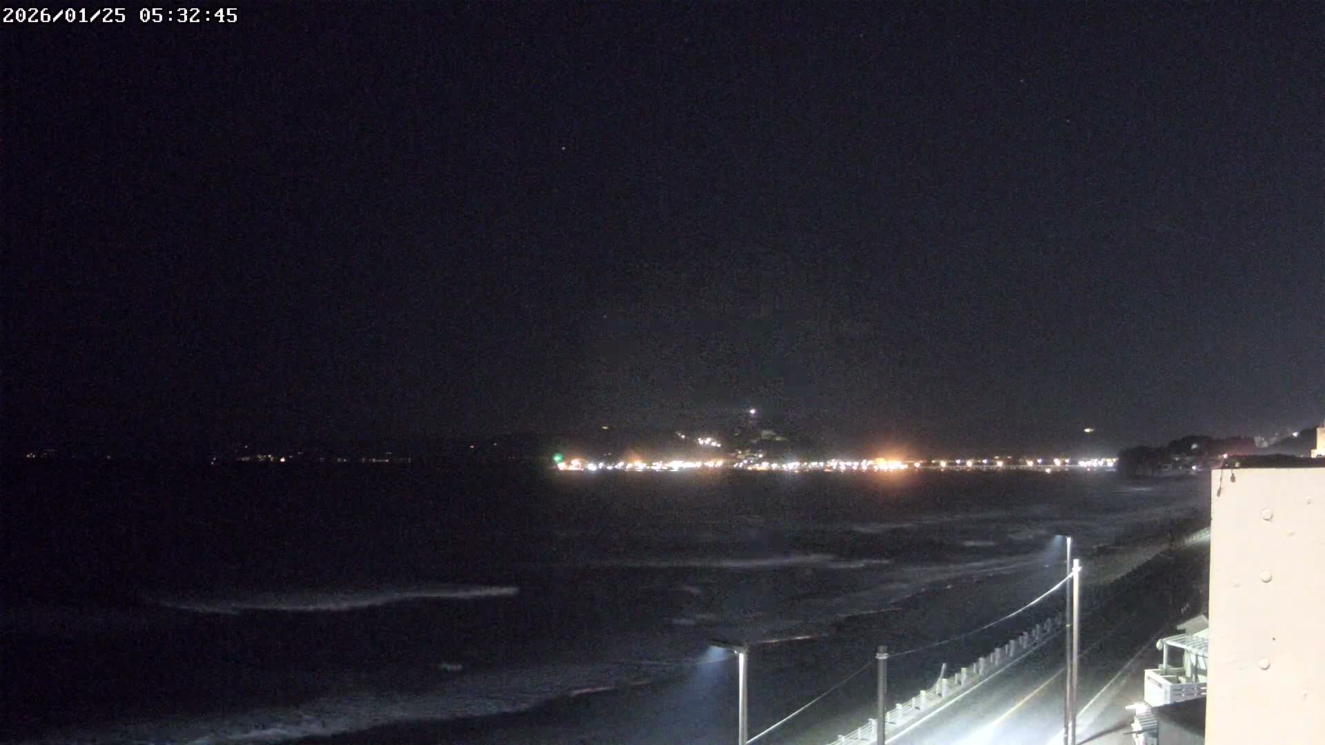 Kanagawa, Kamakura, Shichirigahama Beach & Mount Fuji View ( 神奈川、鎌倉、七里ヶ浜、富士山の眺め ) Live Cam -1 Chome, Shichirigahama, Kamakura, Kanagawa, Kanto, Honshu, Japan 