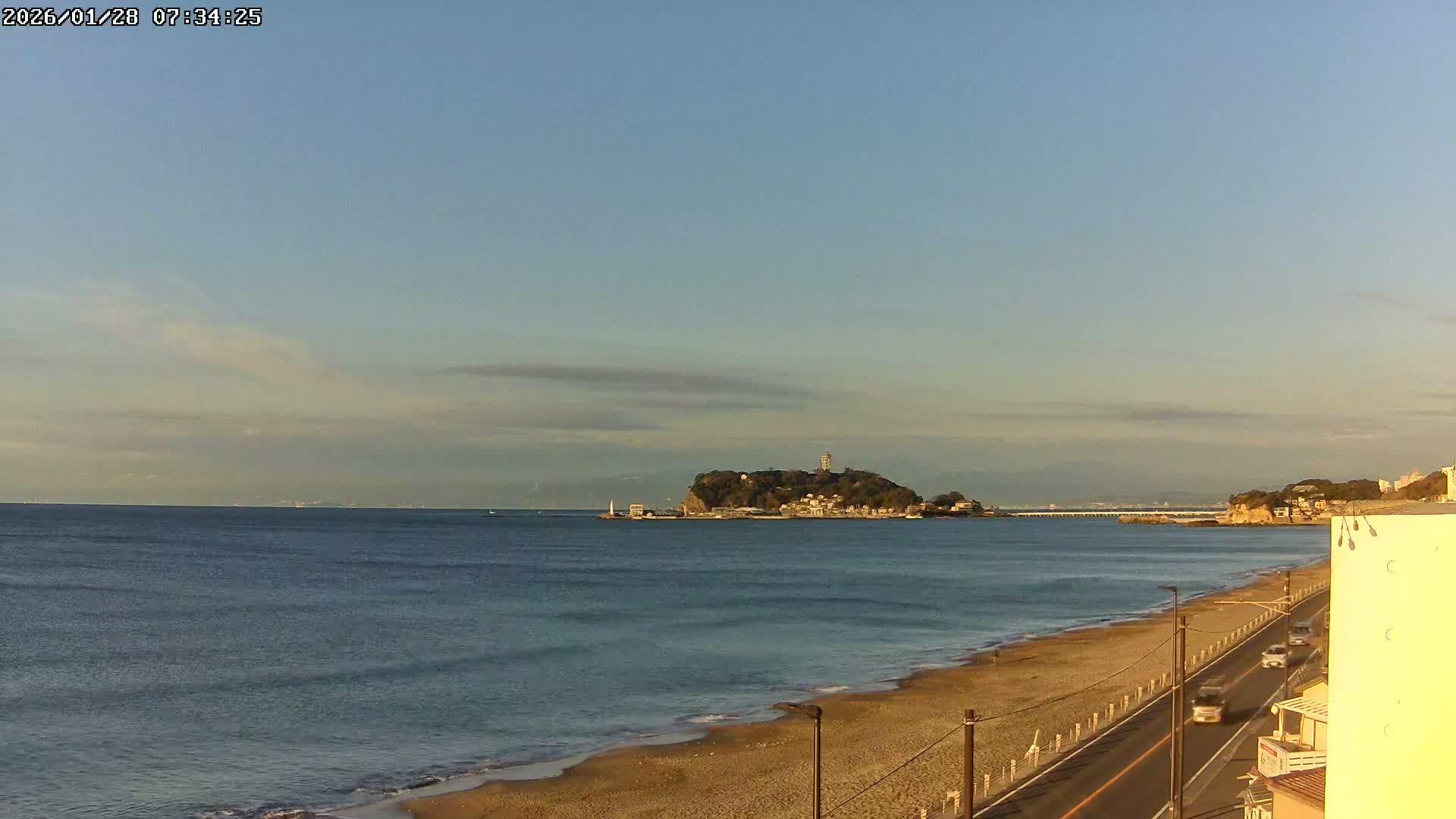 Kanagawa, Kamakura, Shichirigahama Beach & Mount Fuji View ( 神奈川、鎌倉、七里ヶ浜、富士山の眺め ) Live Cam -1 Chome, Shichirigahama, Kamakura, Kanagawa, Kanto, Honshu, Japan 