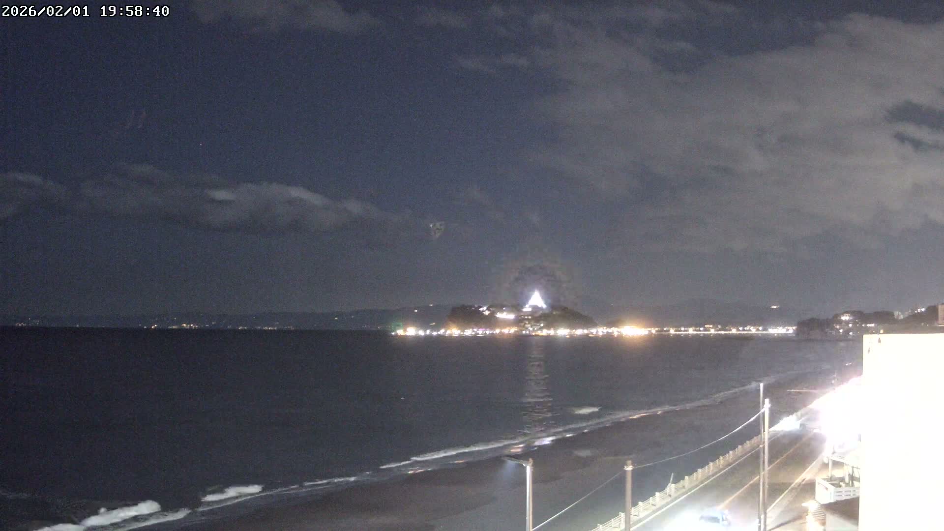 Kanagawa, Kamakura, Shichirigahama Beach & Mount Fuji View ( 神奈川、鎌倉、七里ヶ浜、富士山の眺め ) Live Cam -1 Chome, Shichirigahama, Kamakura, Kanagawa, Kanto, Honshu, Japan 