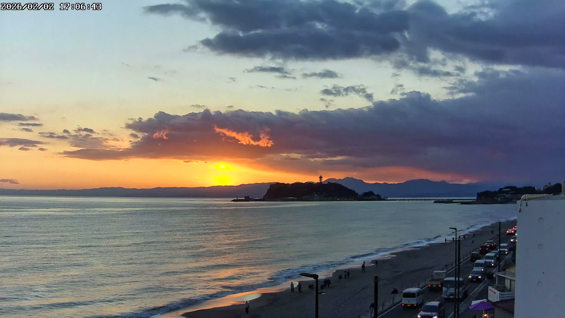 Kanagawa, Kamakura, Shichirigahama Beach & Mount Fuji View ( 神奈川、鎌倉、七里ヶ浜、富士山の眺め ) Live Cam -1 Chome, Shichirigahama, Kamakura, Kanagawa, Kanto, Honshu, Japan 