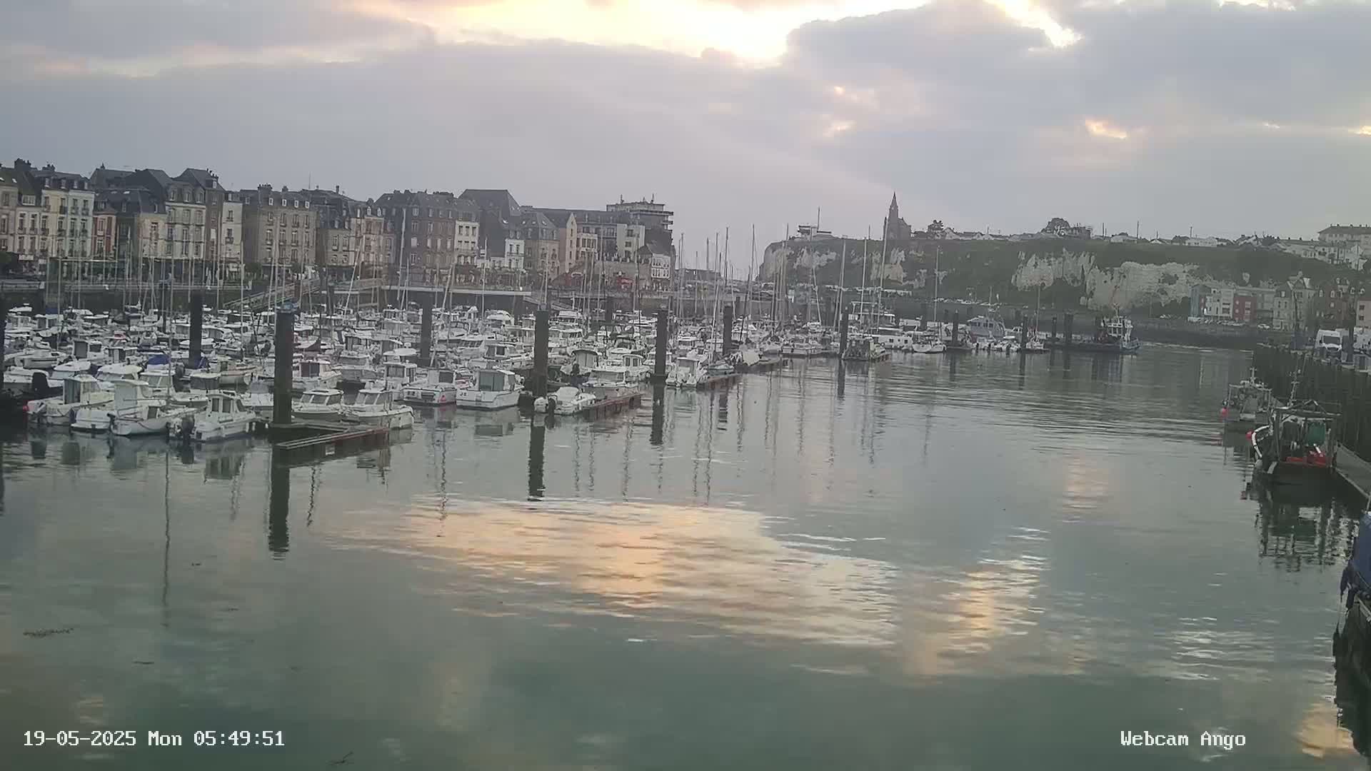 Dieppe, Port de Plaisance Marine Live Cam - Dieppe, Seine-Maritime, Normandie, France