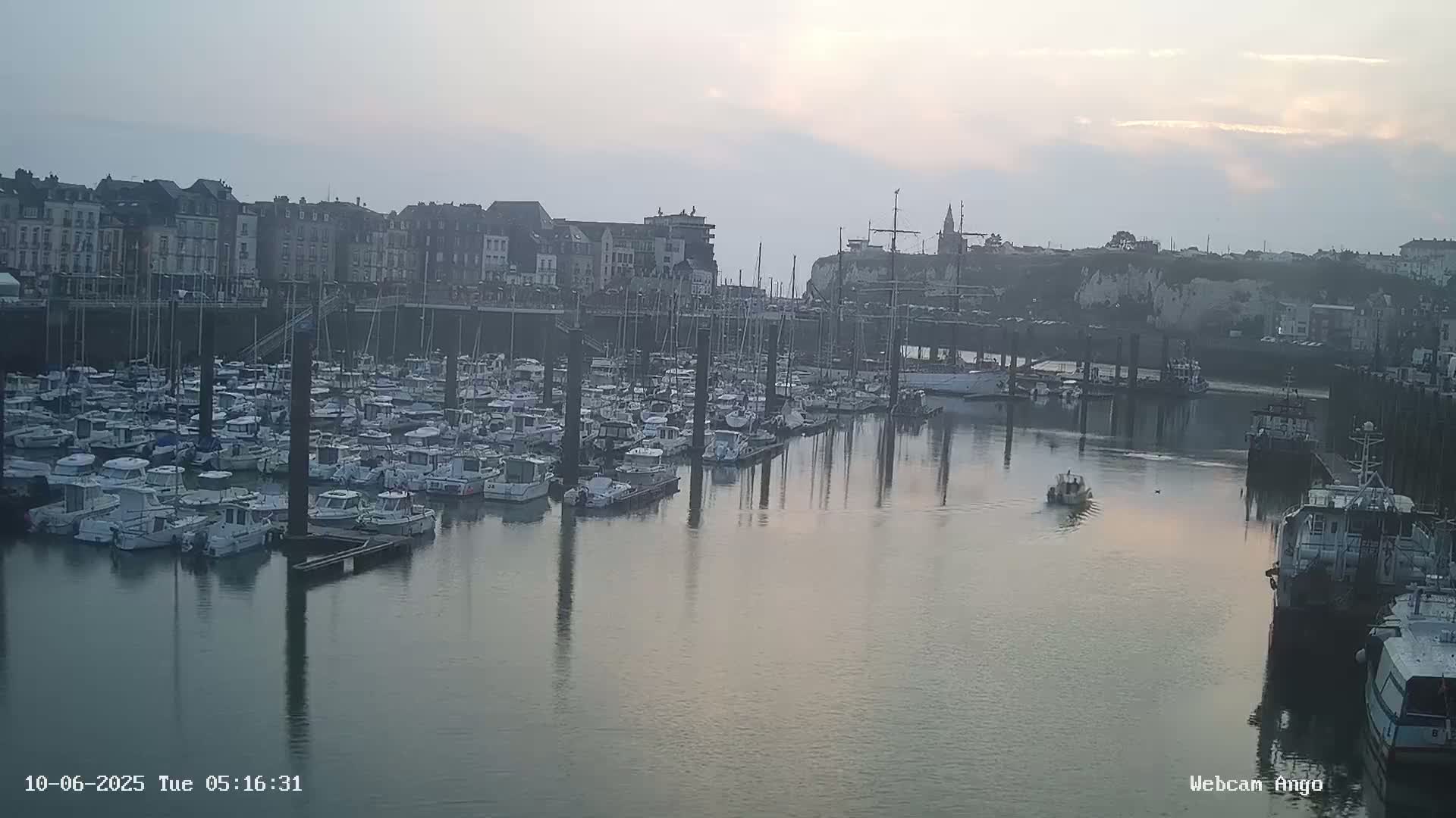 Dieppe, Port de Plaisance Marine Live Cam - Dieppe, Seine-Maritime, Normandie, France