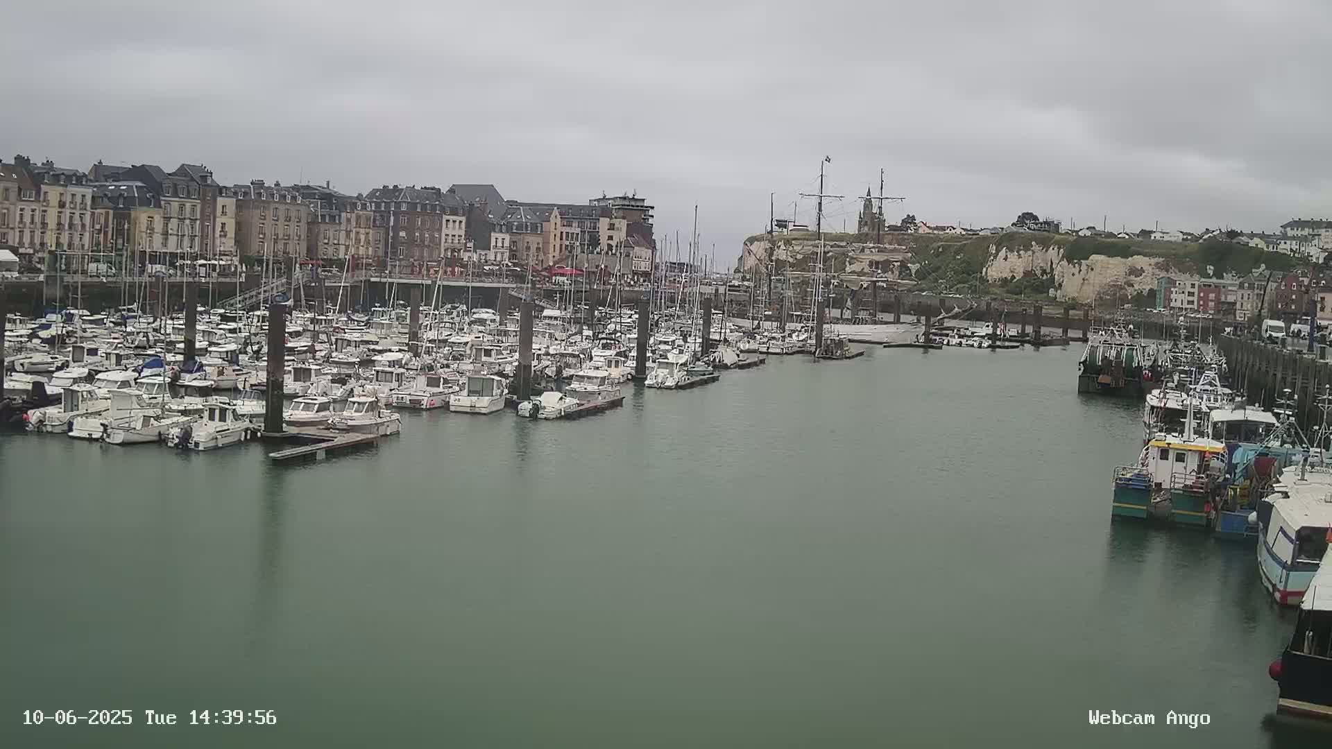 Dieppe, Port de Plaisance Marine Live Cam - Dieppe, Seine-Maritime, Normandie, France