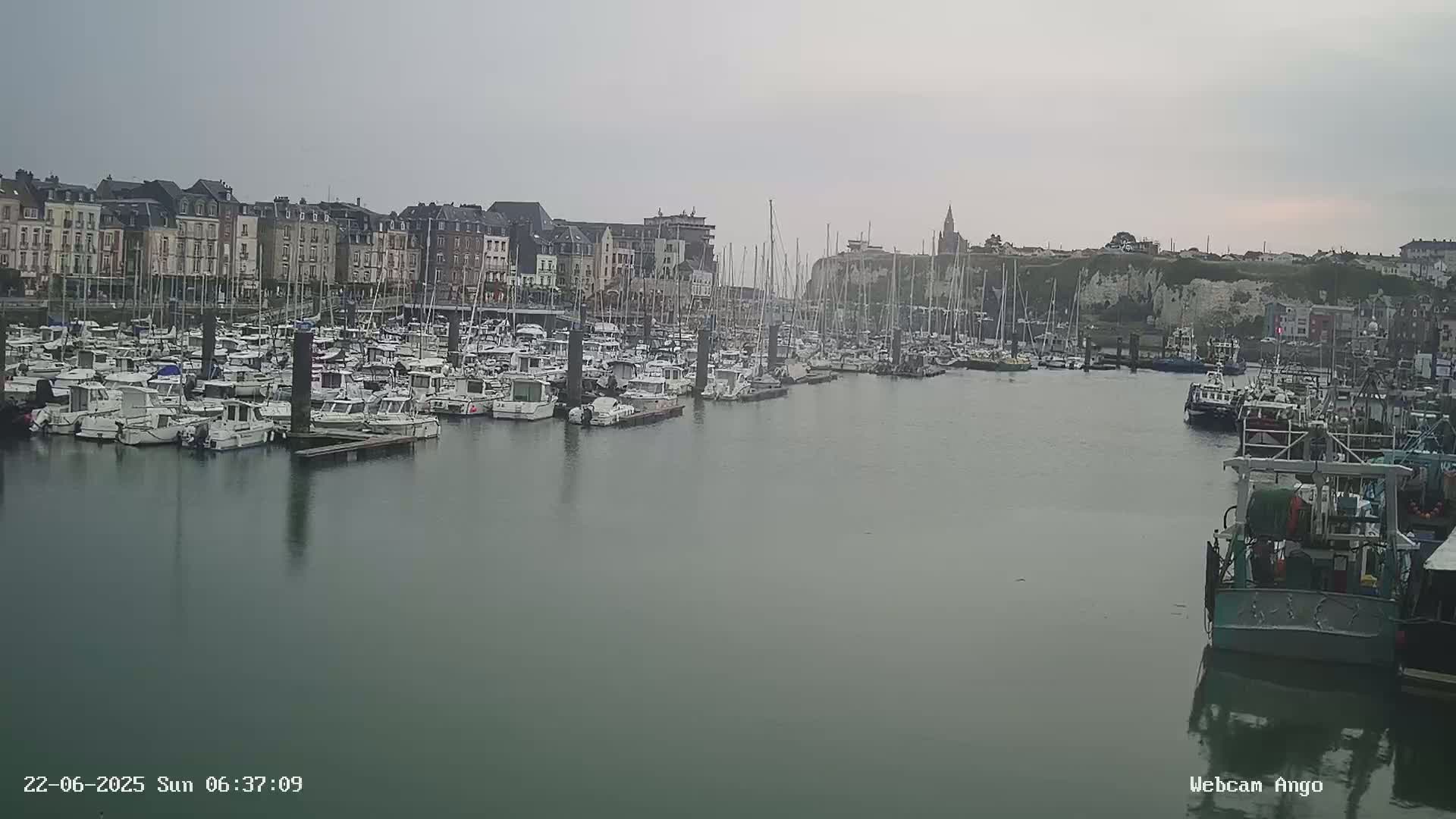 Dieppe, Port de Plaisance Marine Live Cam - Dieppe, Seine-Maritime, Normandie, France