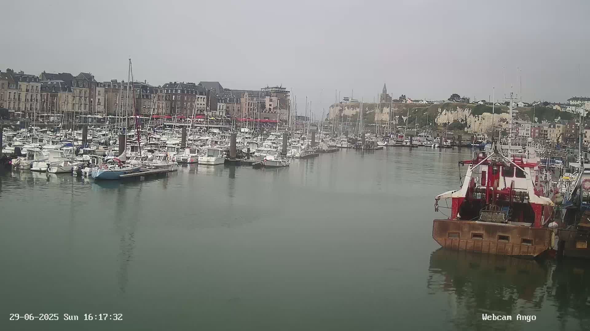 Dieppe, Port de Plaisance Marine Live Cam - Dieppe, Seine-Maritime, Normandie, France