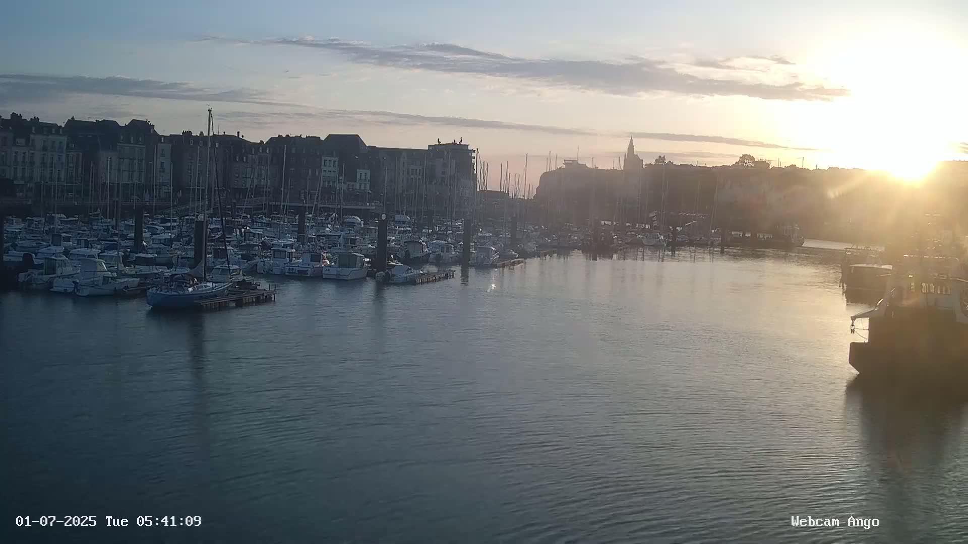 Dieppe, Port de Plaisance Marine Live Cam - Dieppe, Seine-Maritime, Normandie, France