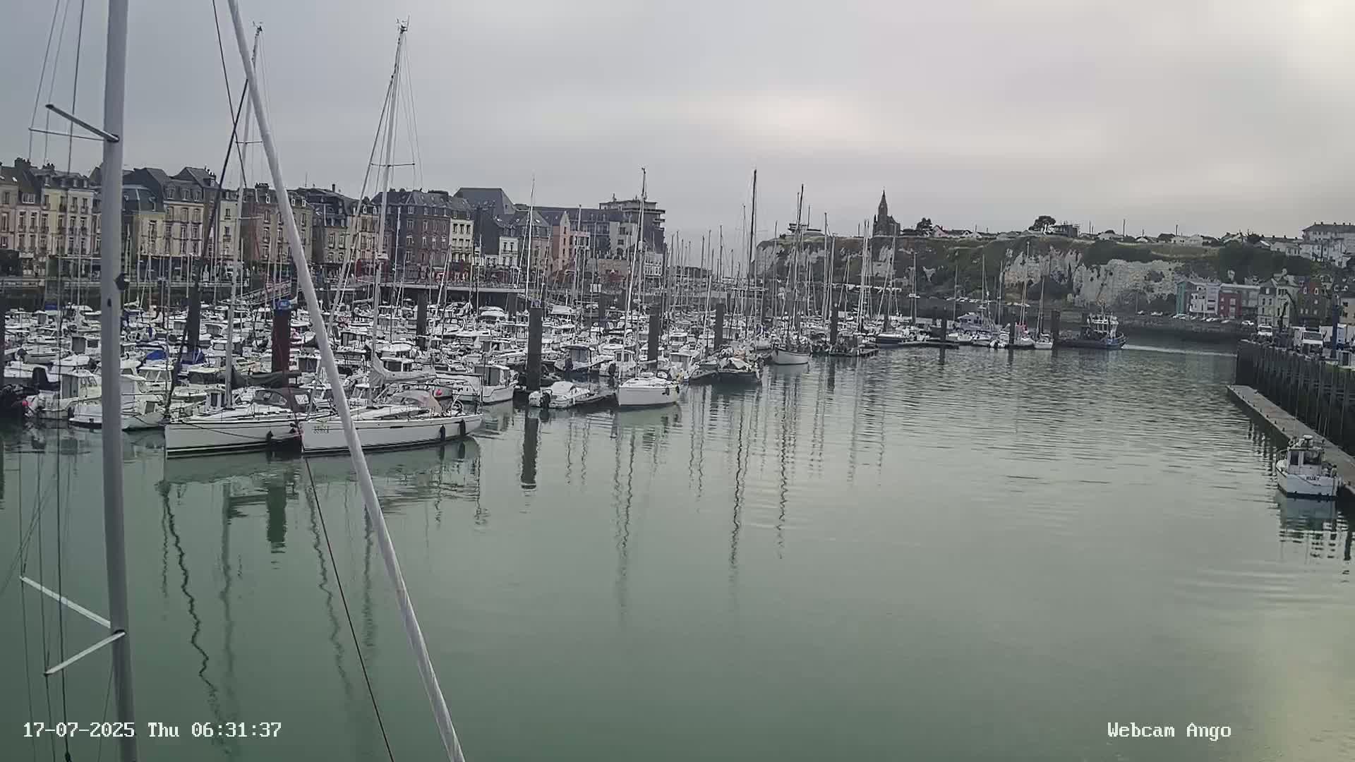 Dieppe, Port de Plaisance Marine Live Cam - Dieppe, Seine-Maritime, Normandie, France