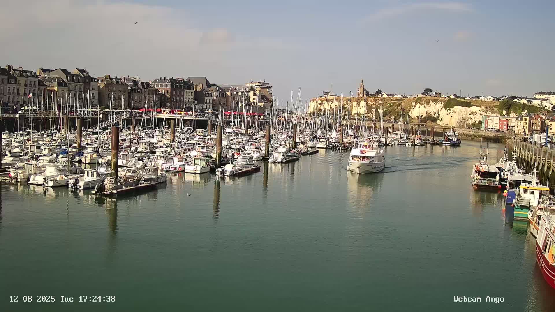 Dieppe, Port de Plaisance Marine Live Cam - Dieppe, Seine-Maritime, Normandie, France