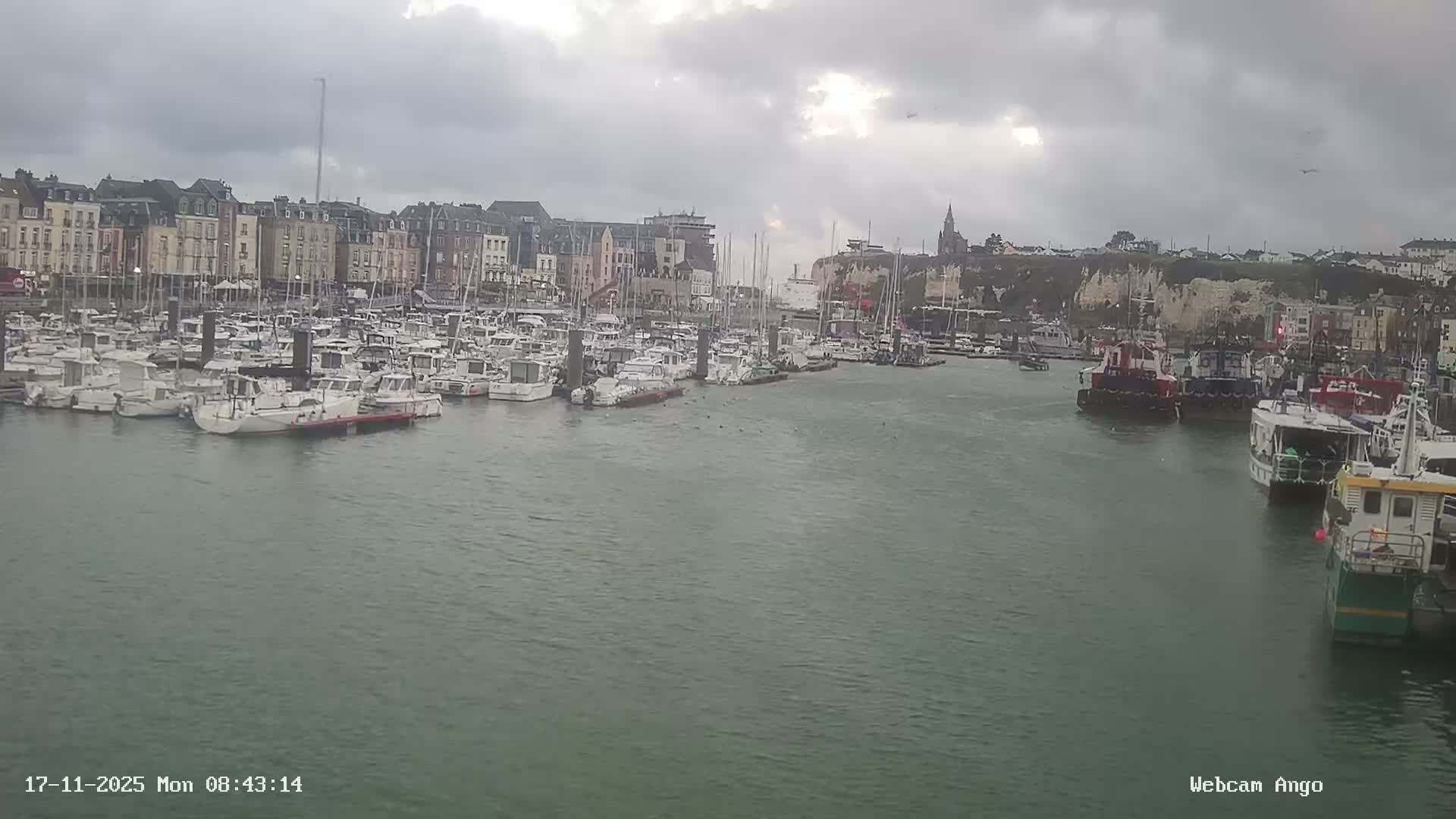 Dieppe, Port de Plaisance Marine Live Cam - Dieppe, Seine-Maritime, Normandie, France