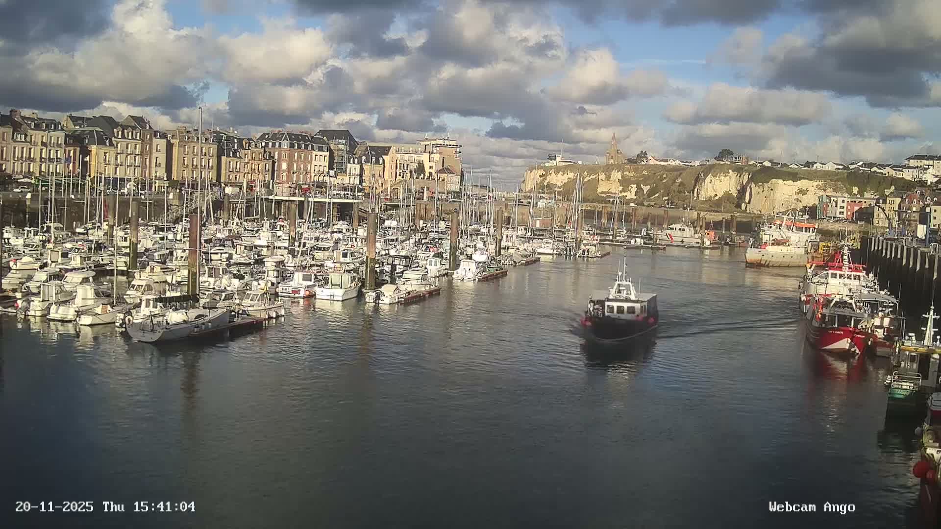 Dieppe, Port de Plaisance Marine Live Cam - Dieppe, Seine-Maritime, Normandie, France