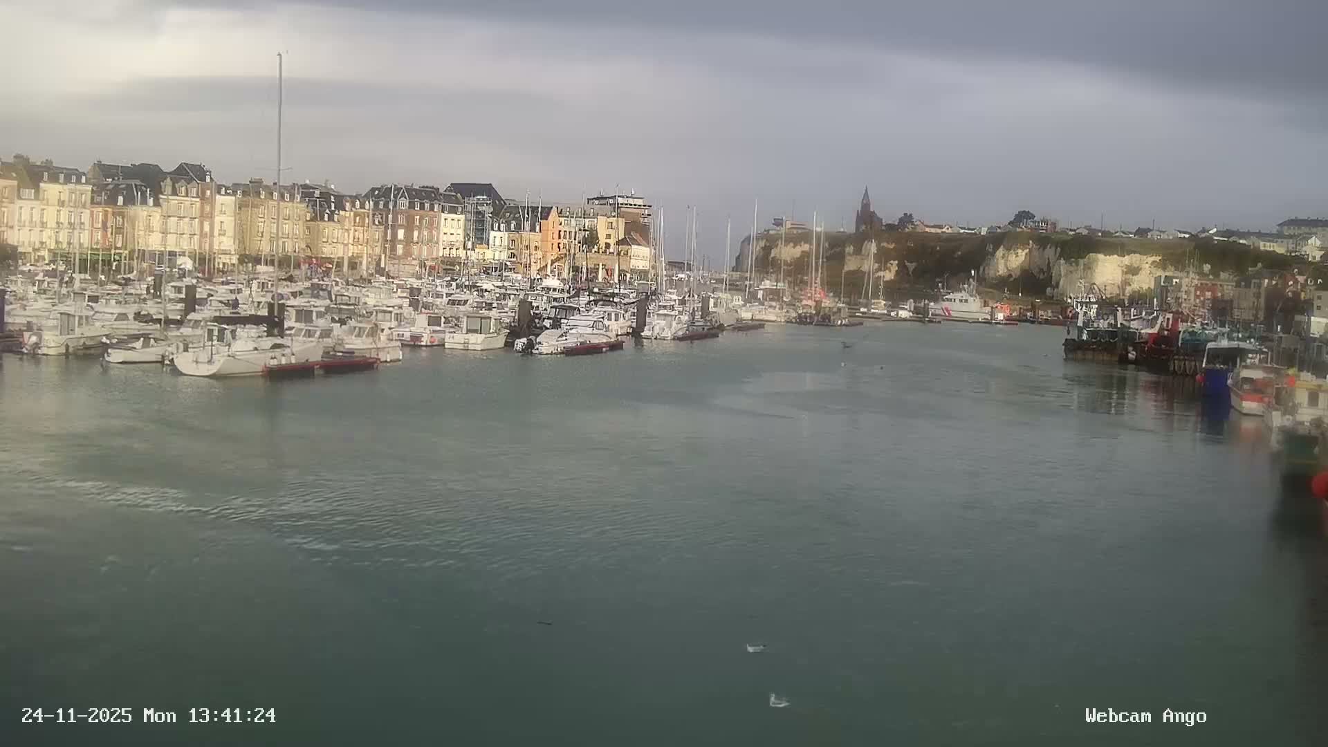 Dieppe, Port de Plaisance Marine Live Cam - Dieppe, Seine-Maritime, Normandie, France