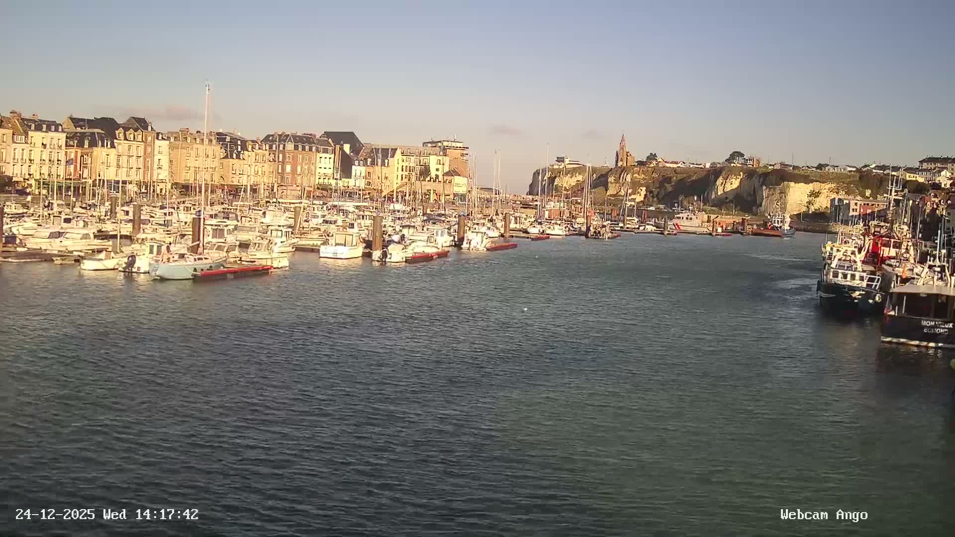 Dieppe, Port de Plaisance Marine Live Cam - Dieppe, Seine-Maritime, Normandie, France