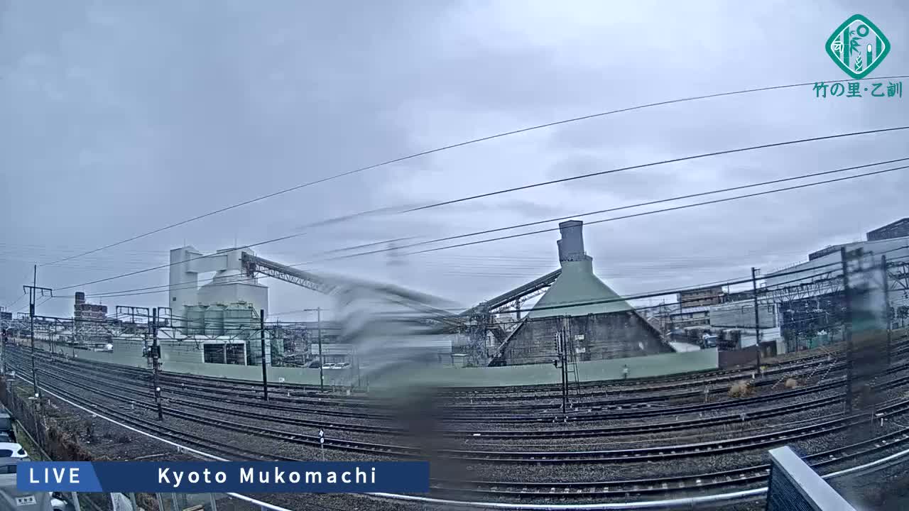 Kyoto, Muko ,JR Kyoto-Mukomashi Railway Crossing & Kuzenakakuzecho, Minami Industrial Zone ( 京都府・向日市・JR京都向日市鉄道道路・久前仲世町・南工業地帯 ) Live Cam  - Uryu, Teradocho, Muko, Kyoto, Kyōto, Kansai, Japan
