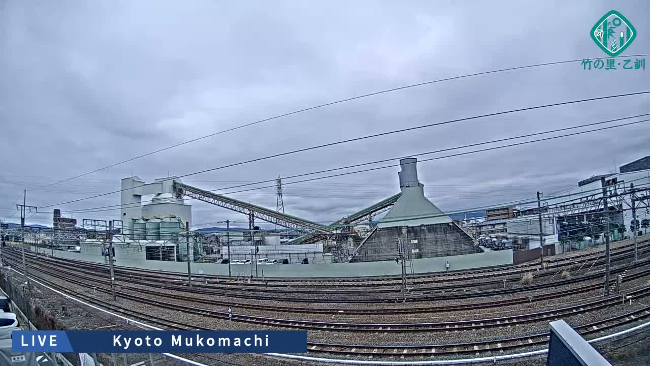 Kyoto, Muko ,JR Kyoto-Mukomashi Railway Crossing & Kuzenakakuzecho, Minami Industrial Zone ( 京都府・向日市・JR京都向日市鉄道道路・久前仲世町・南工業地帯 ) Live Cam  - Uryu, Teradocho, Muko, Kyoto, Kyōto, Kansai, Japan