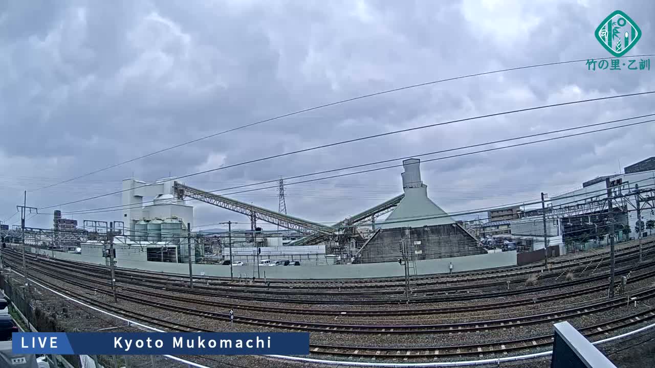 Kyoto, Muko ,JR Kyoto-Mukomashi Railway Crossing & Kuzenakakuzecho, Minami Industrial Zone ( 京都府・向日市・JR京都向日市鉄道道路・久前仲世町・南工業地帯 ) Live Cam  - Uryu, Teradocho, Muko, Kyoto, Kyōto, Kansai, Japan