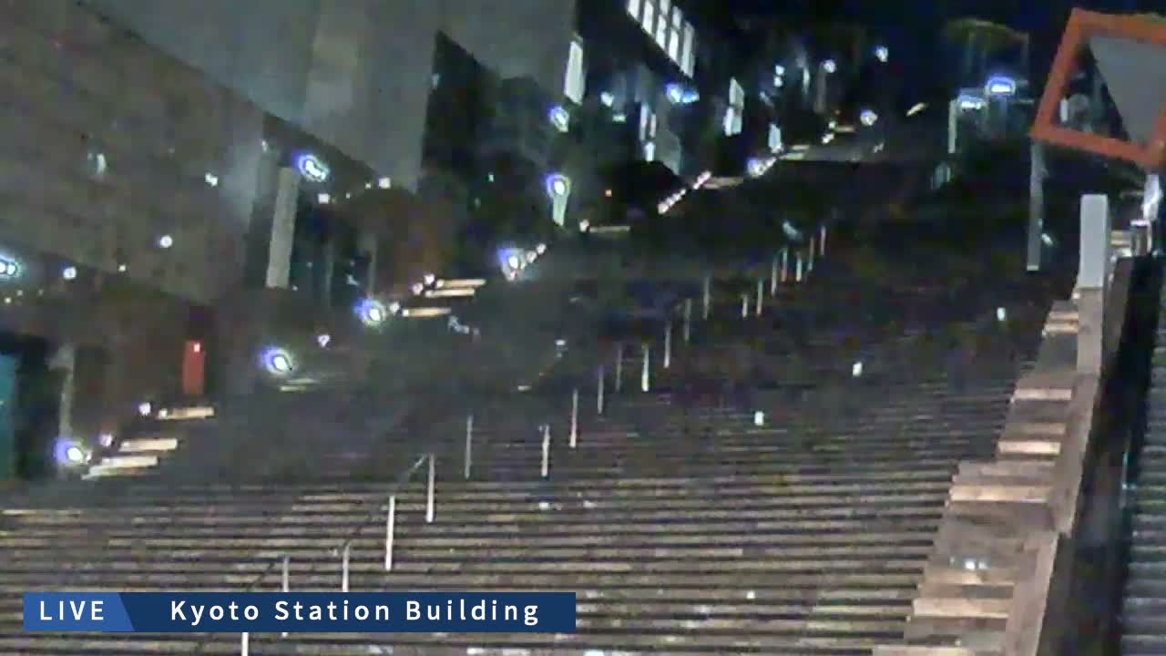 Kyoto Station Grand Staircase ( 京都駅大階段 ) Live Cam - Higashishiokoji Kamadonocho, Shimogyo, Kyoto, Kyōto, Kansai, Japan