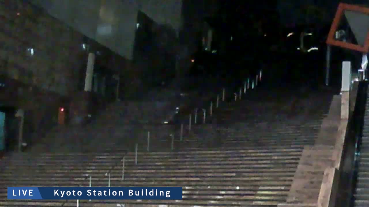 Kyoto Station Grand Staircase ( 京都駅大階段 ) Live Cam - Higashishiokoji Kamadonocho, Shimogyo, Kyoto, Kyōto, Kansai, Japan