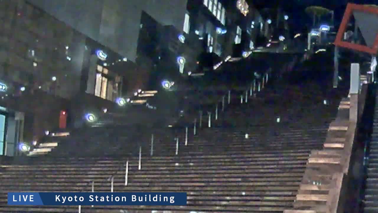 Kyoto Station Grand Staircase ( 京都駅大階段 ) Live Cam - Higashishiokoji Kamadonocho, Shimogyo, Kyoto, Kyōto, Kansai, Japan