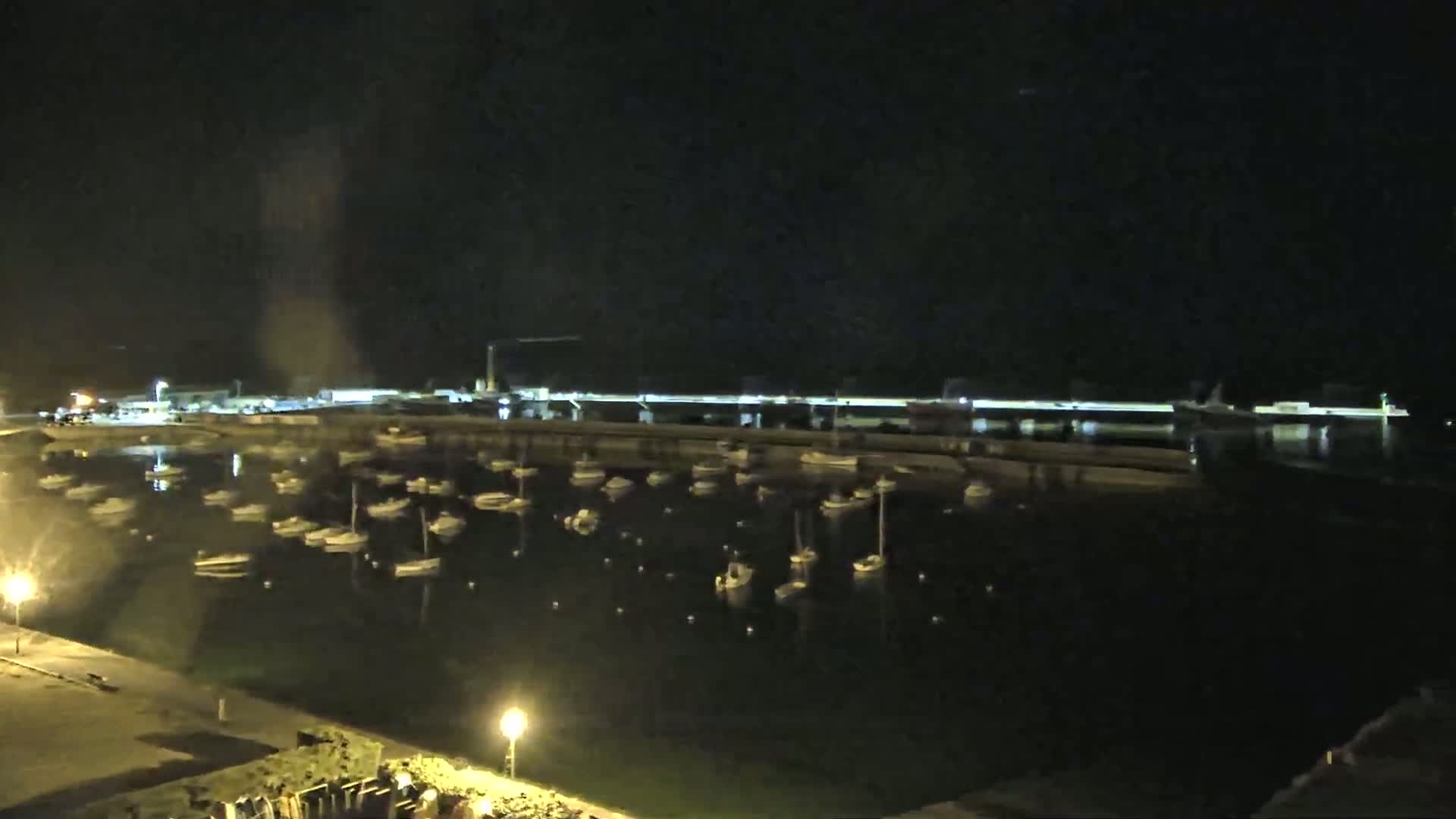 Roscoff City Port & Beach Live Cam - Morlaix, Finistère, Bretagne, France