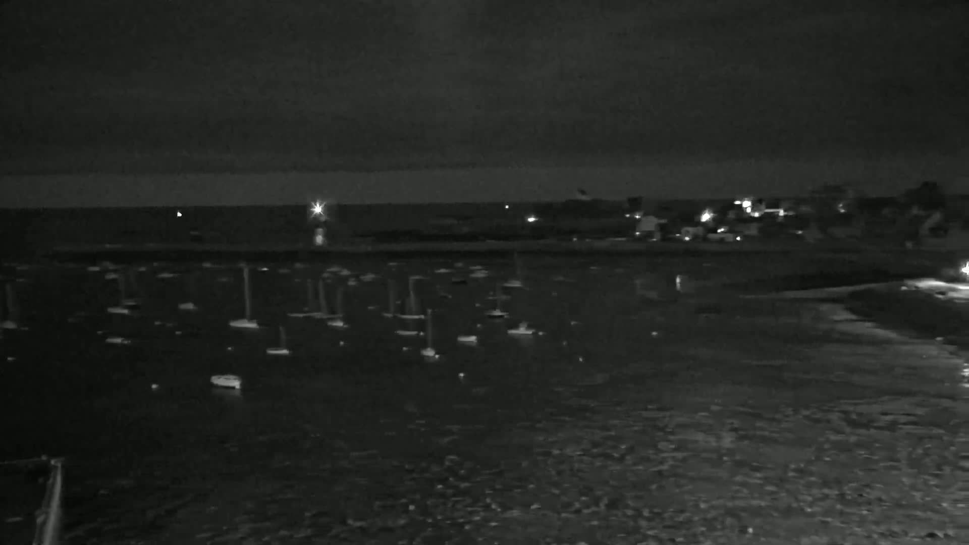 Roscoff City Port & Beach Live Cam - Morlaix, Finistère, Bretagne, France