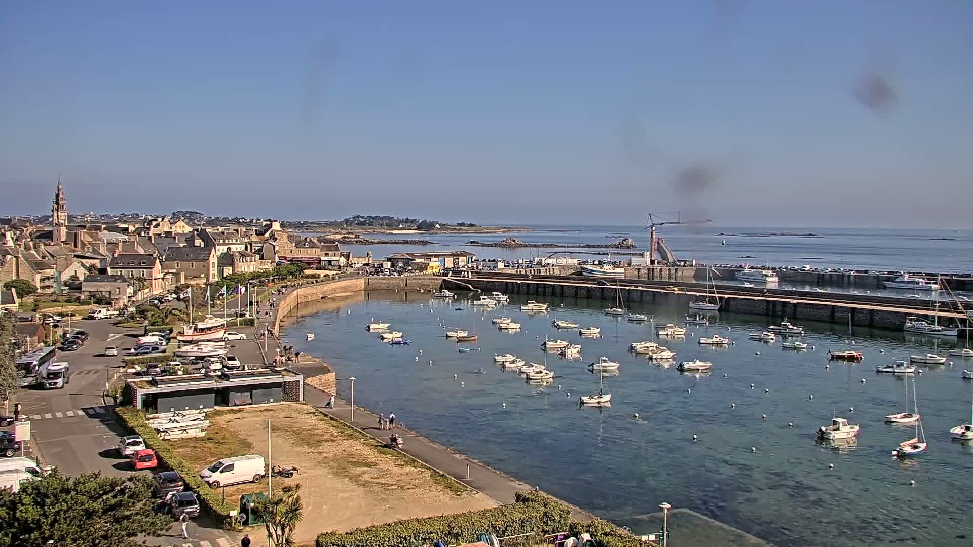 Roscoff City Port & Beach Live Cam - Morlaix, Finistère, Bretagne, France