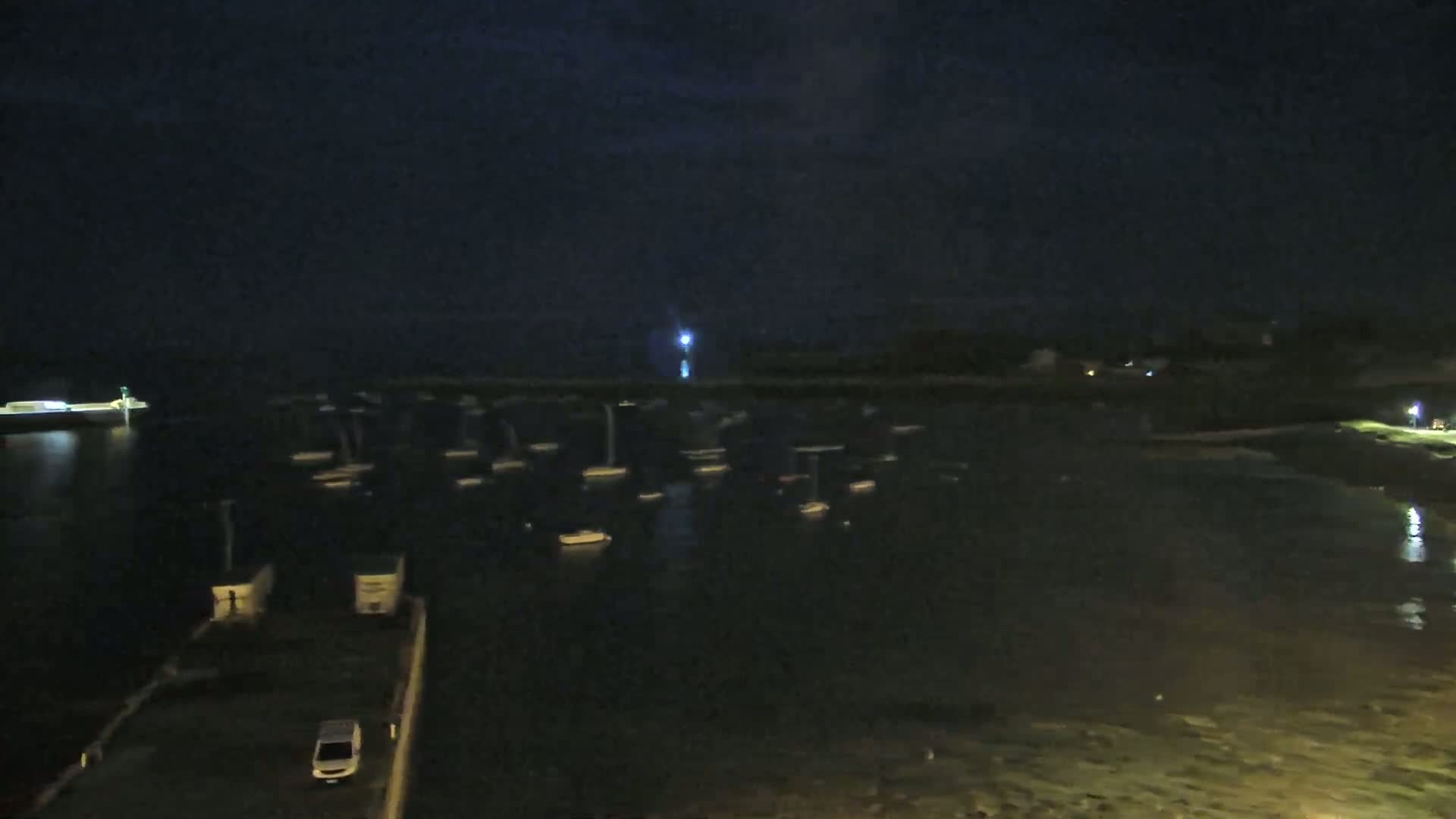 Roscoff City Port & Beach Live Cam - Morlaix, Finistère, Bretagne, France