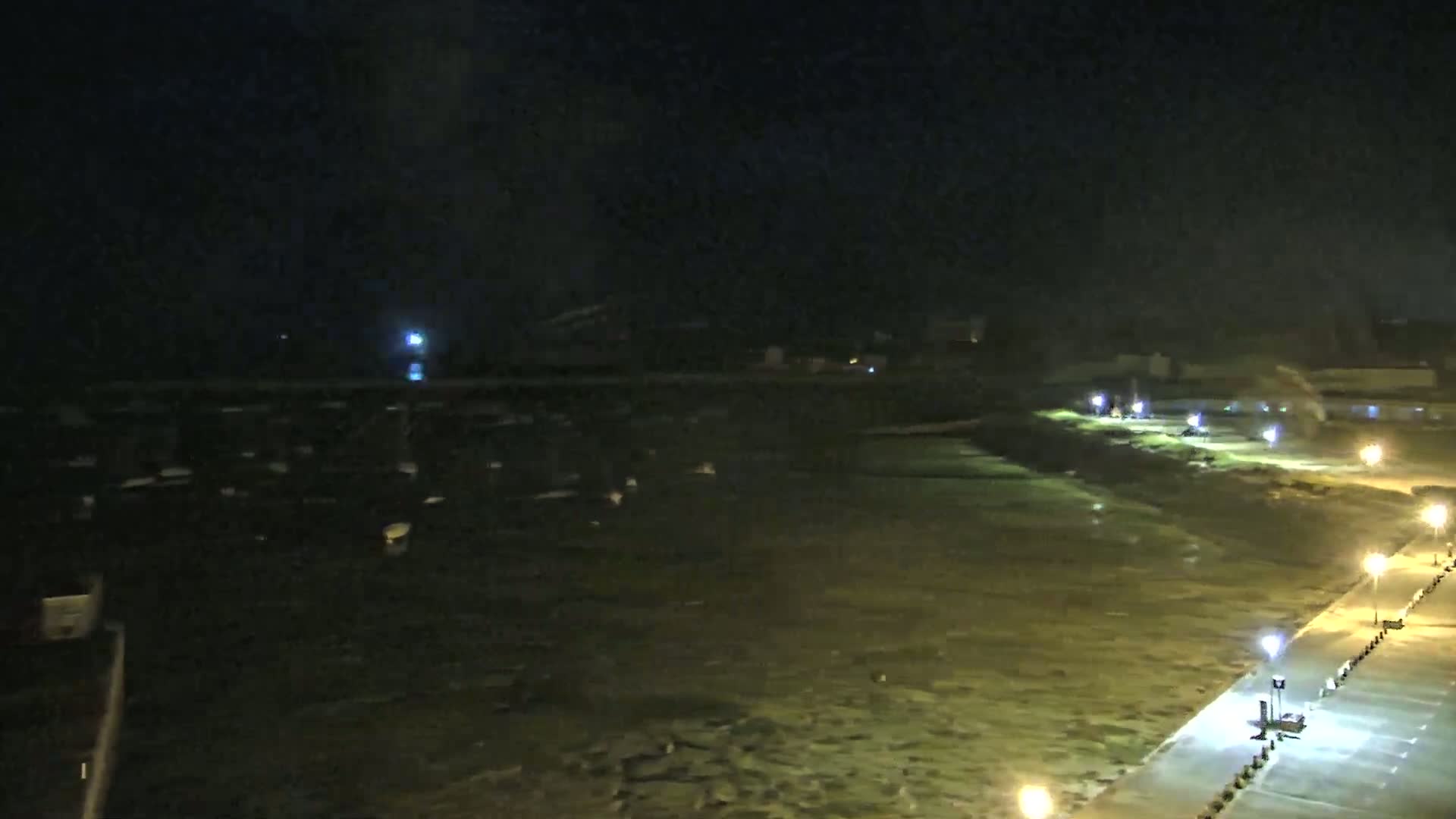 Roscoff City Port & Beach Live Cam - Morlaix, Finistère, Bretagne, France