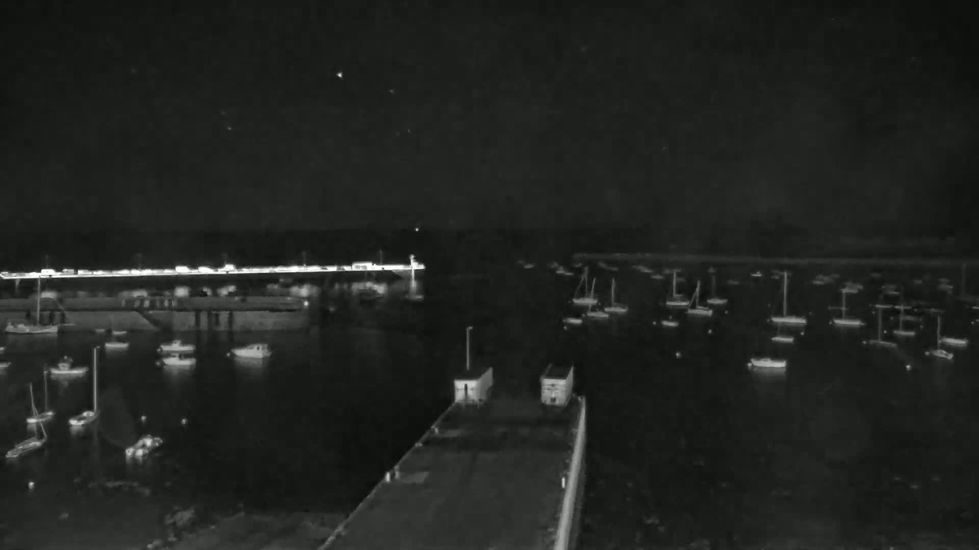 Roscoff City Port & Beach Live Cam - Morlaix, Finistère, Bretagne, France