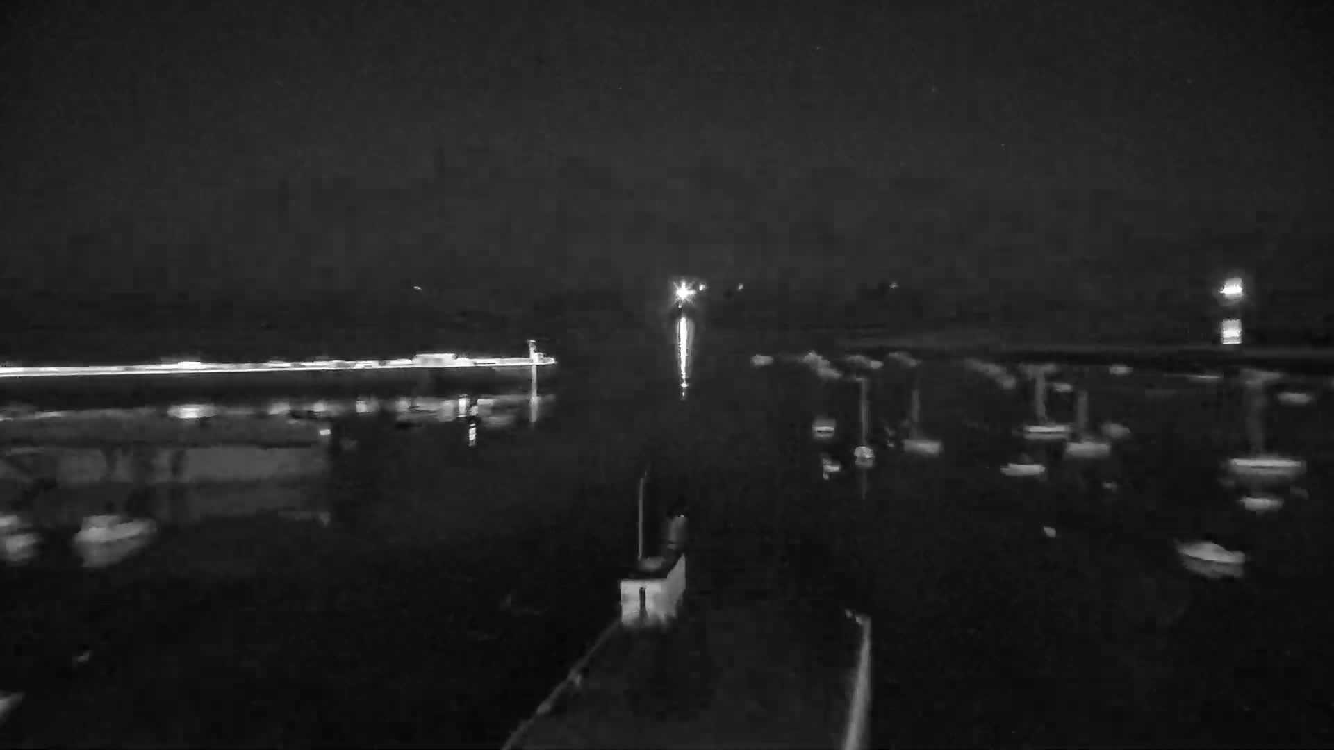 Roscoff City Port & Beach Live Cam - Morlaix, Finistère, Bretagne, France