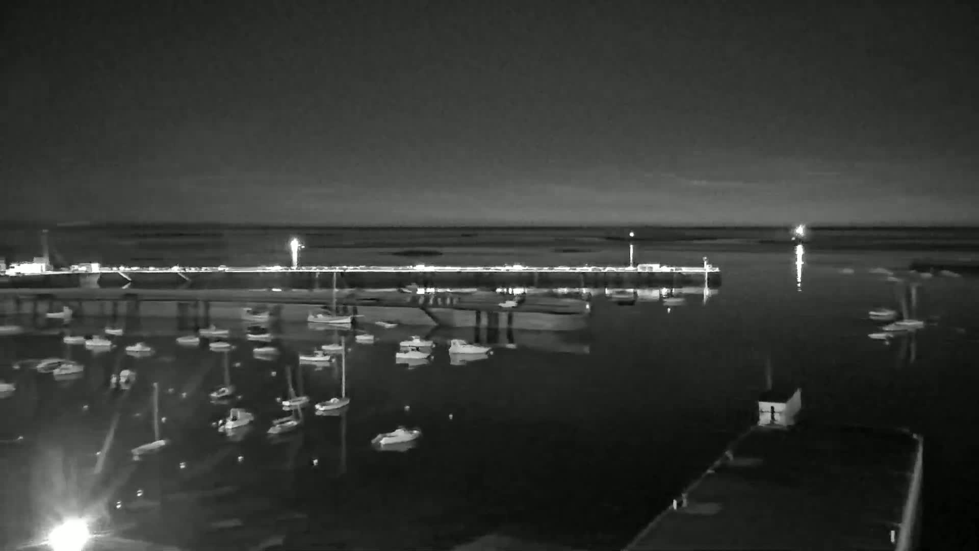 Roscoff City Port & Beach Live Cam - Morlaix, Finistère, Bretagne, France