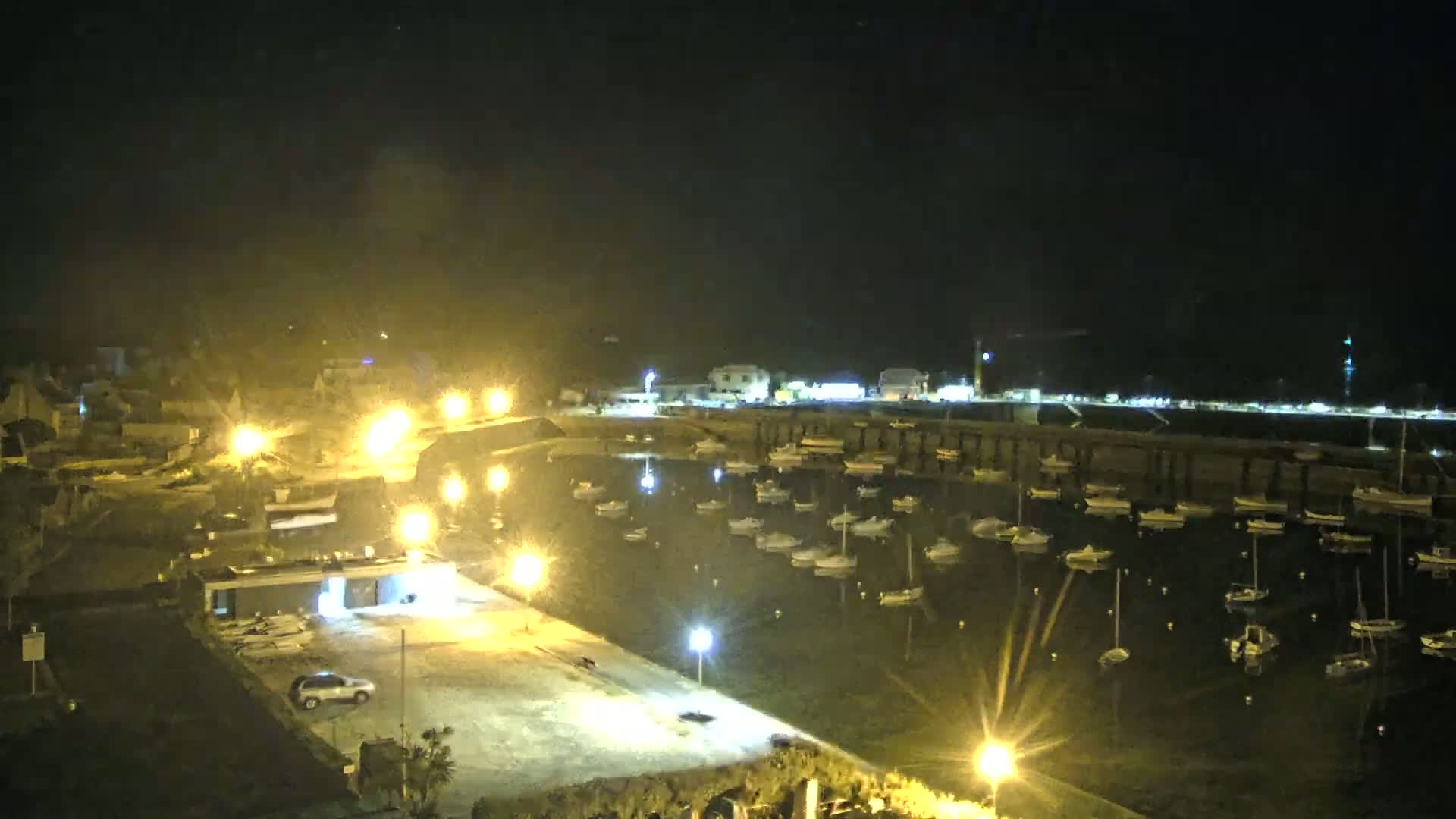 Roscoff City Port & Beach Live Cam - Morlaix, Finistère, Bretagne, France