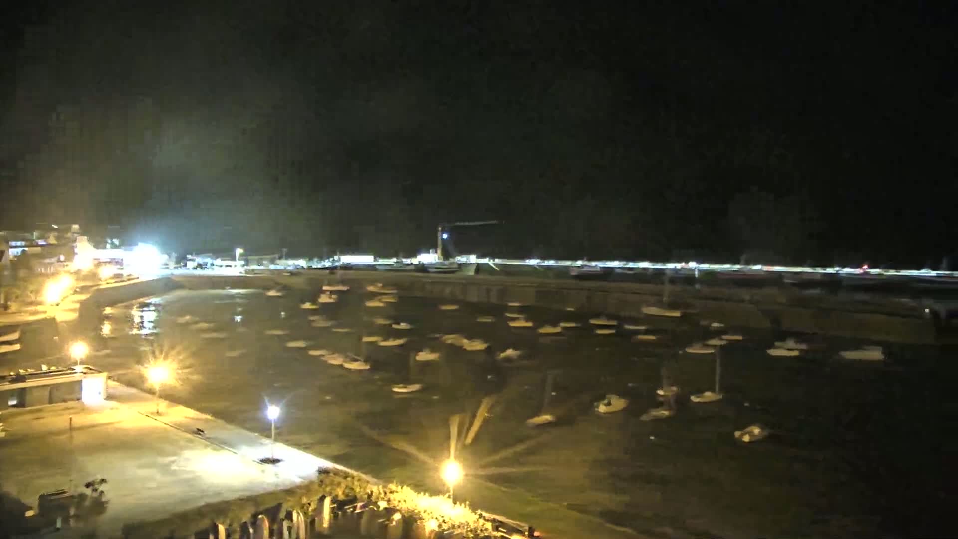 Roscoff City Port & Beach Live Cam - Morlaix, Finistère, Bretagne, France