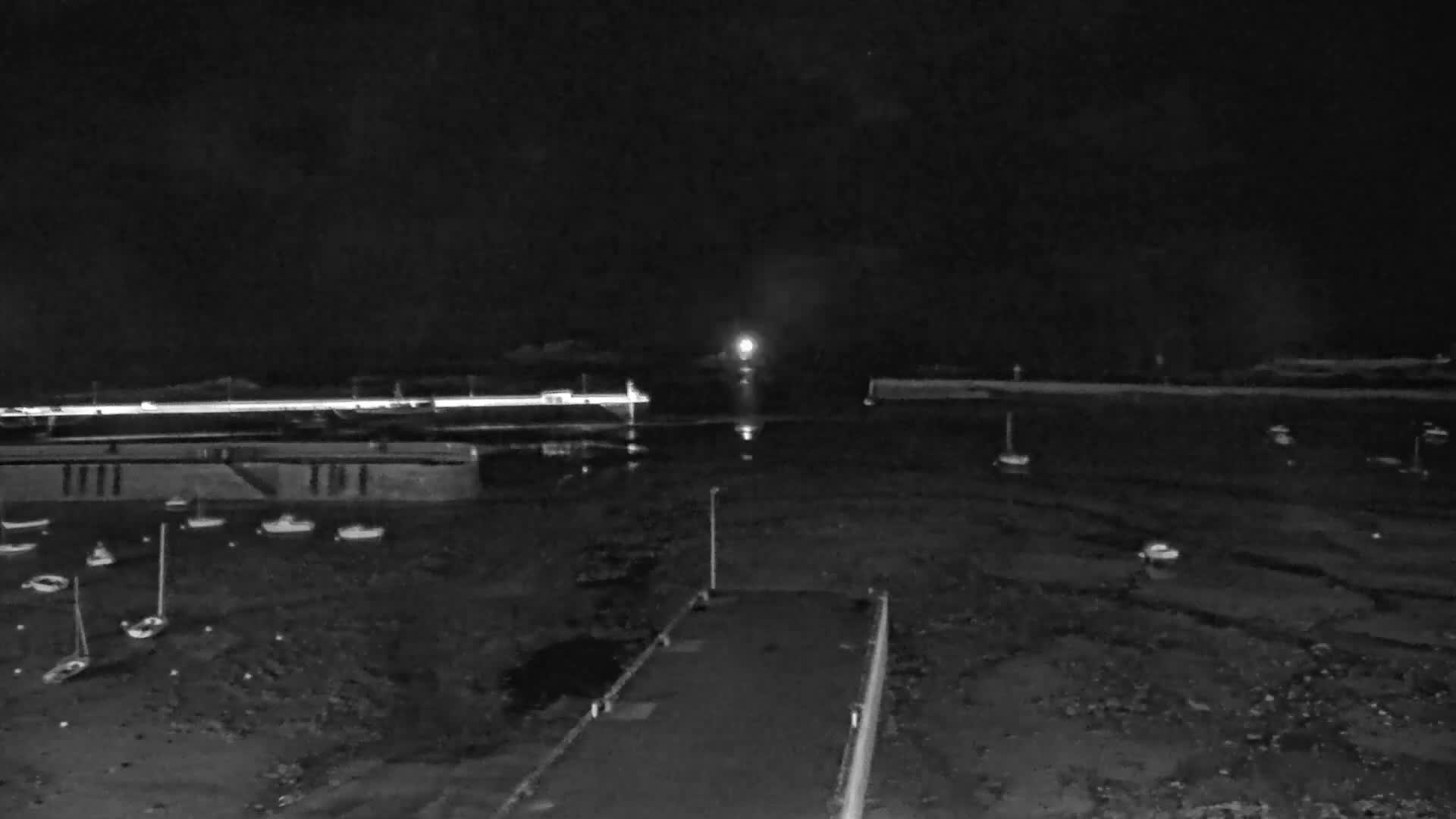 Roscoff City Port & Beach Live Cam - Morlaix, Finistère, Bretagne, France
