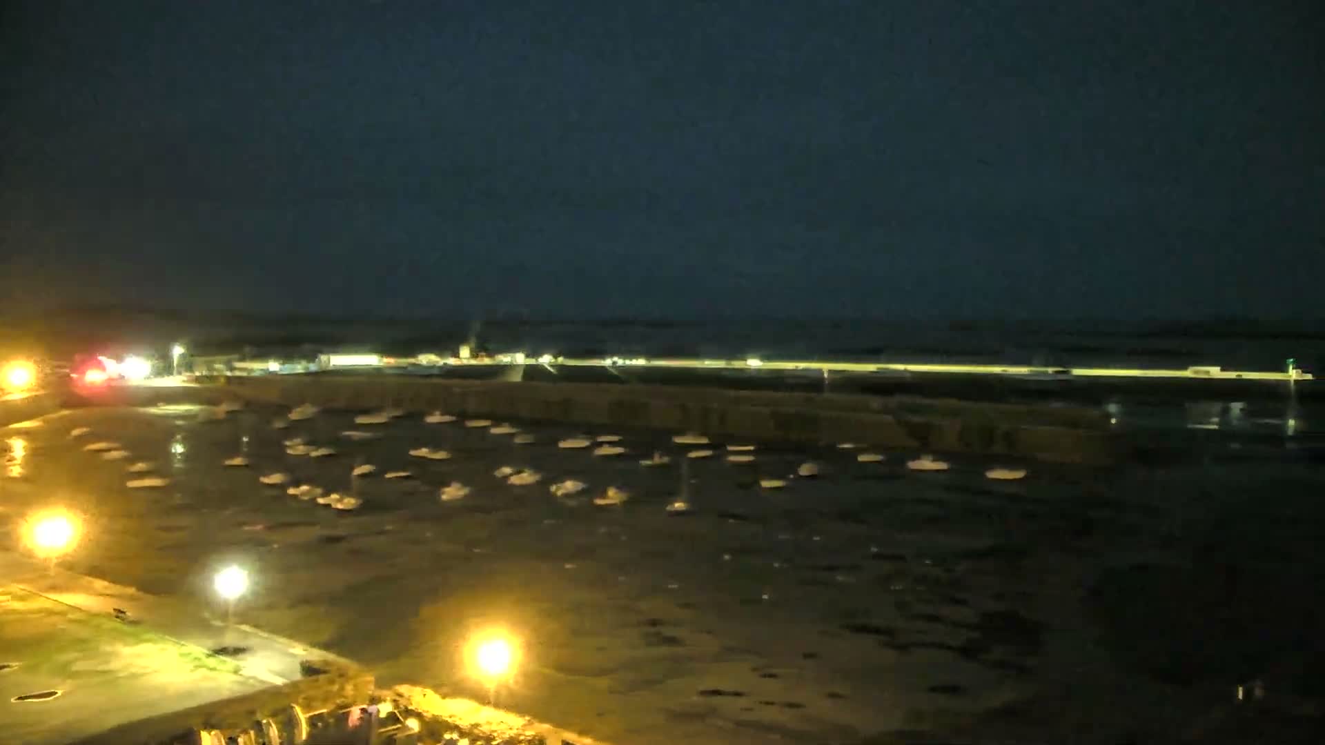 Roscoff City Port & Beach Live Cam - Morlaix, Finistère, Bretagne, France