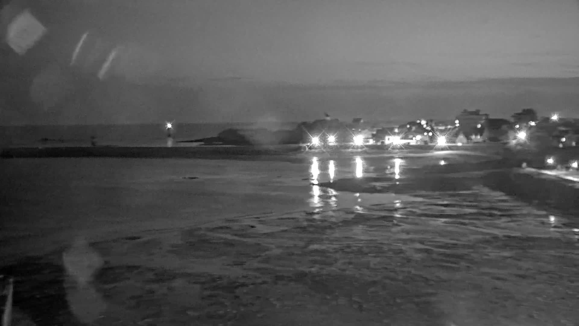 Roscoff City Port & Beach Live Cam - Morlaix, Finistère, Bretagne, France