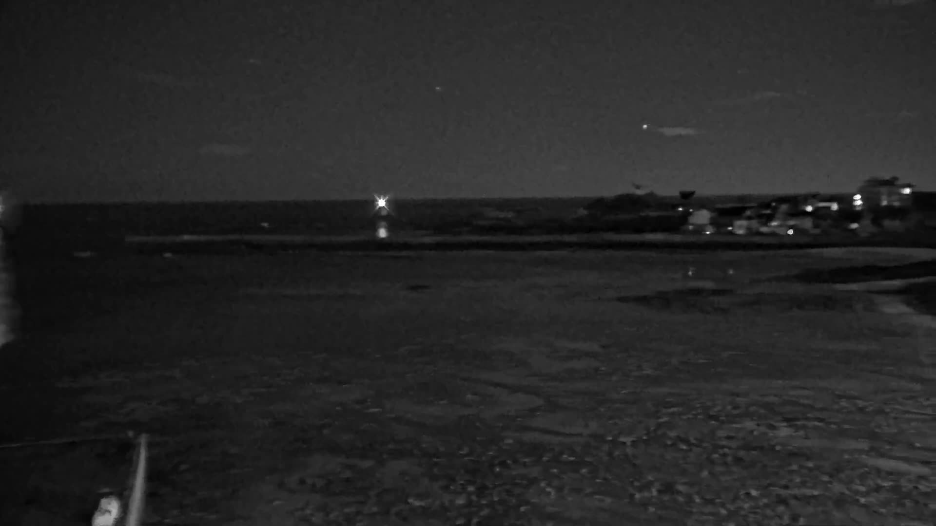 Roscoff City Port & Beach Live Cam - Morlaix, Finistère, Bretagne, France