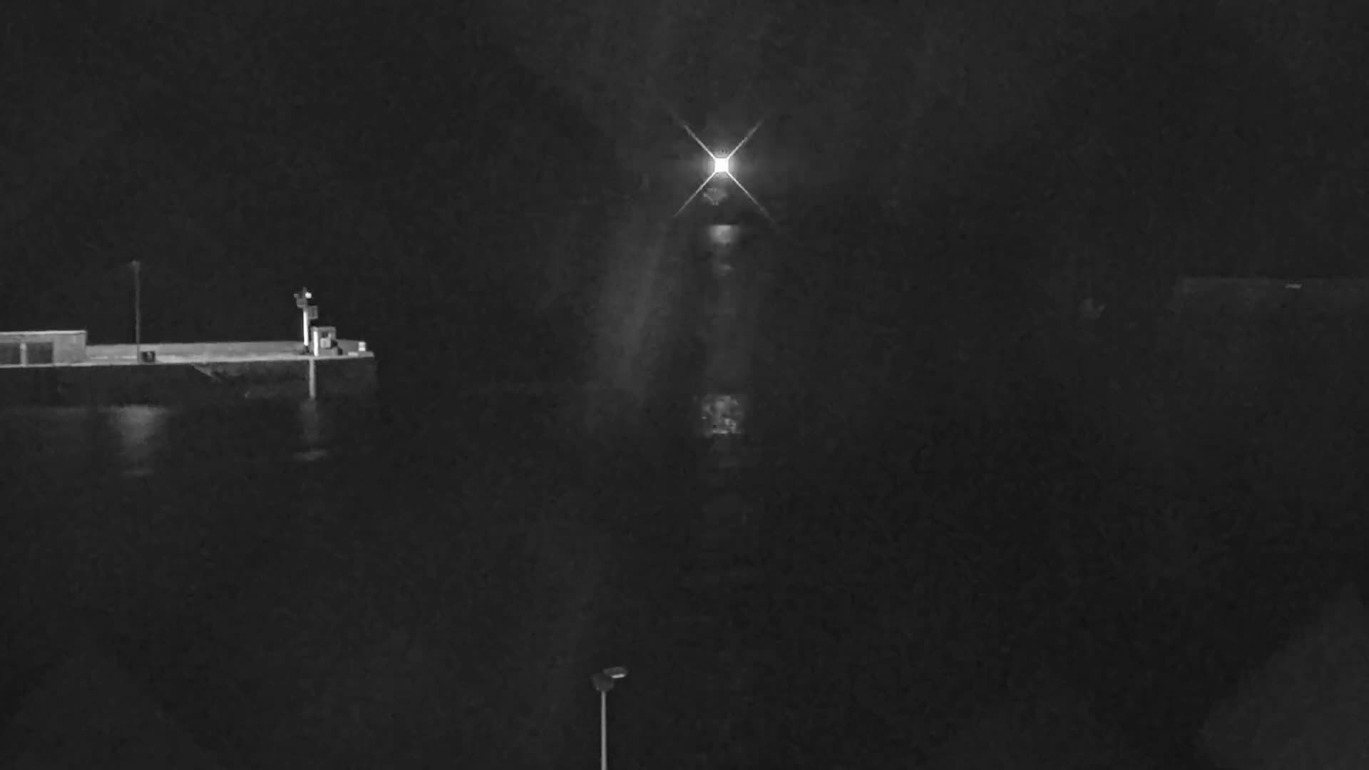 Roscoff City Port & Beach Live Cam - Morlaix, Finistère, Bretagne, France