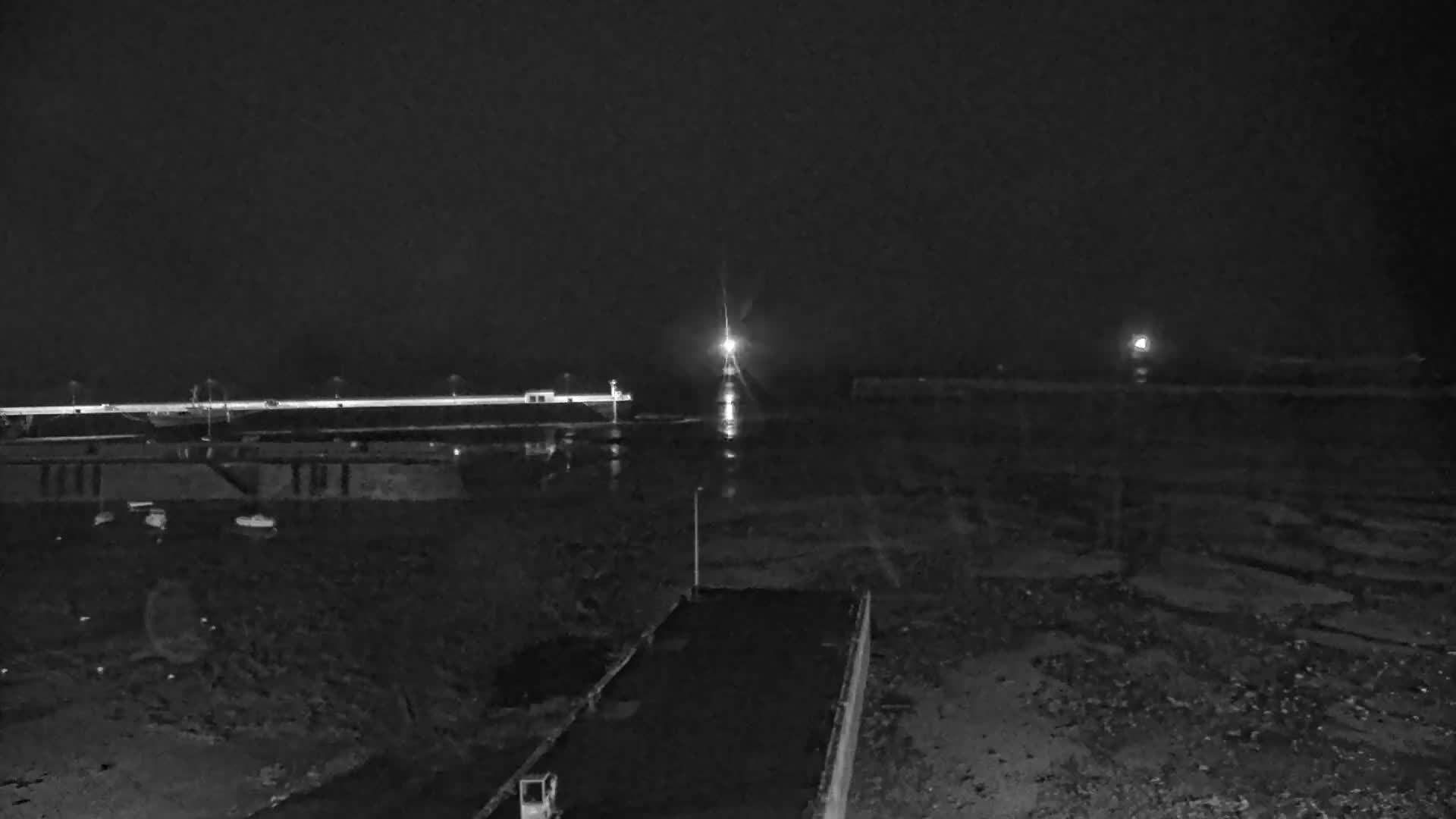 Roscoff City Port & Beach Live Cam - Morlaix, Finistère, Bretagne, France