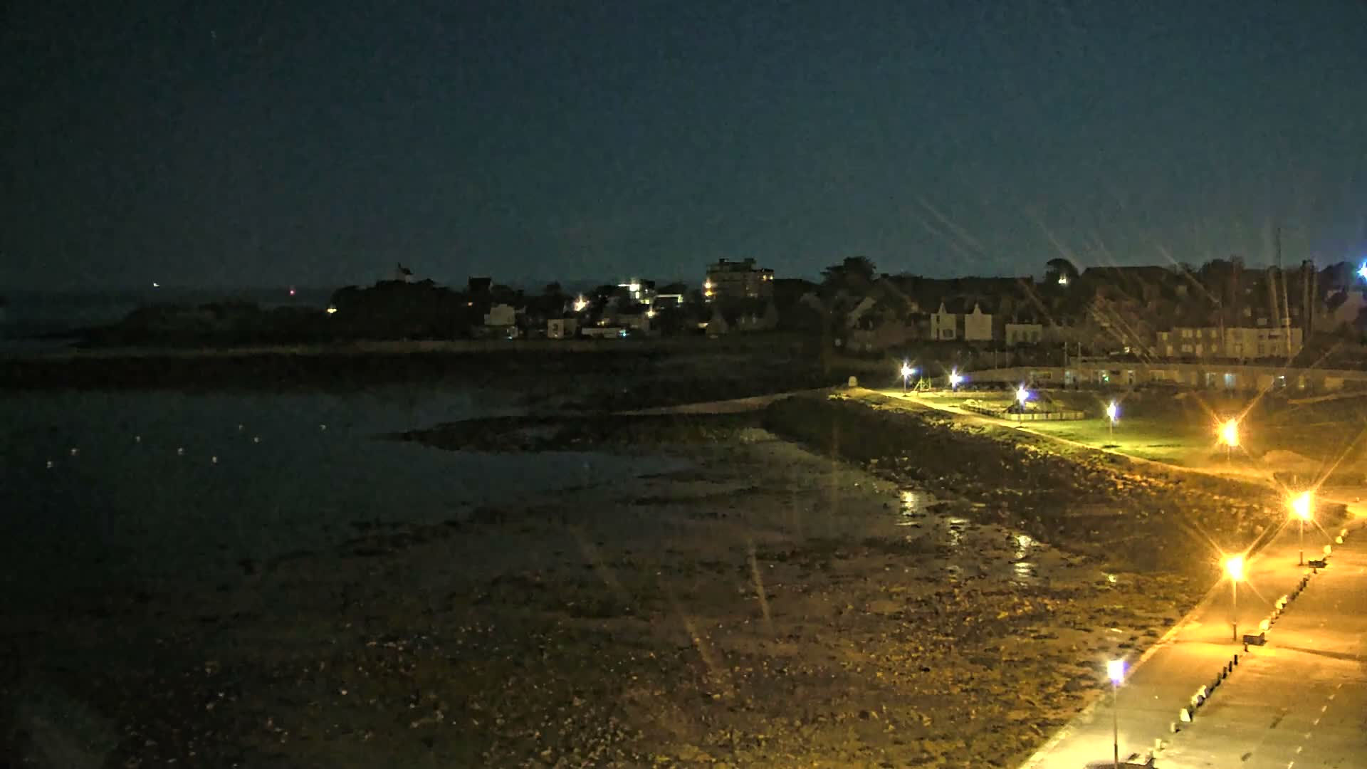 Roscoff City Port & Beach Live Cam - Morlaix, Finistère, Bretagne, France