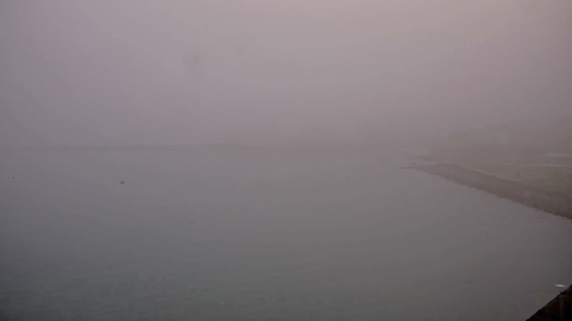 Roscoff City Port & Beach Live Cam - Morlaix, Finistère, Bretagne, France