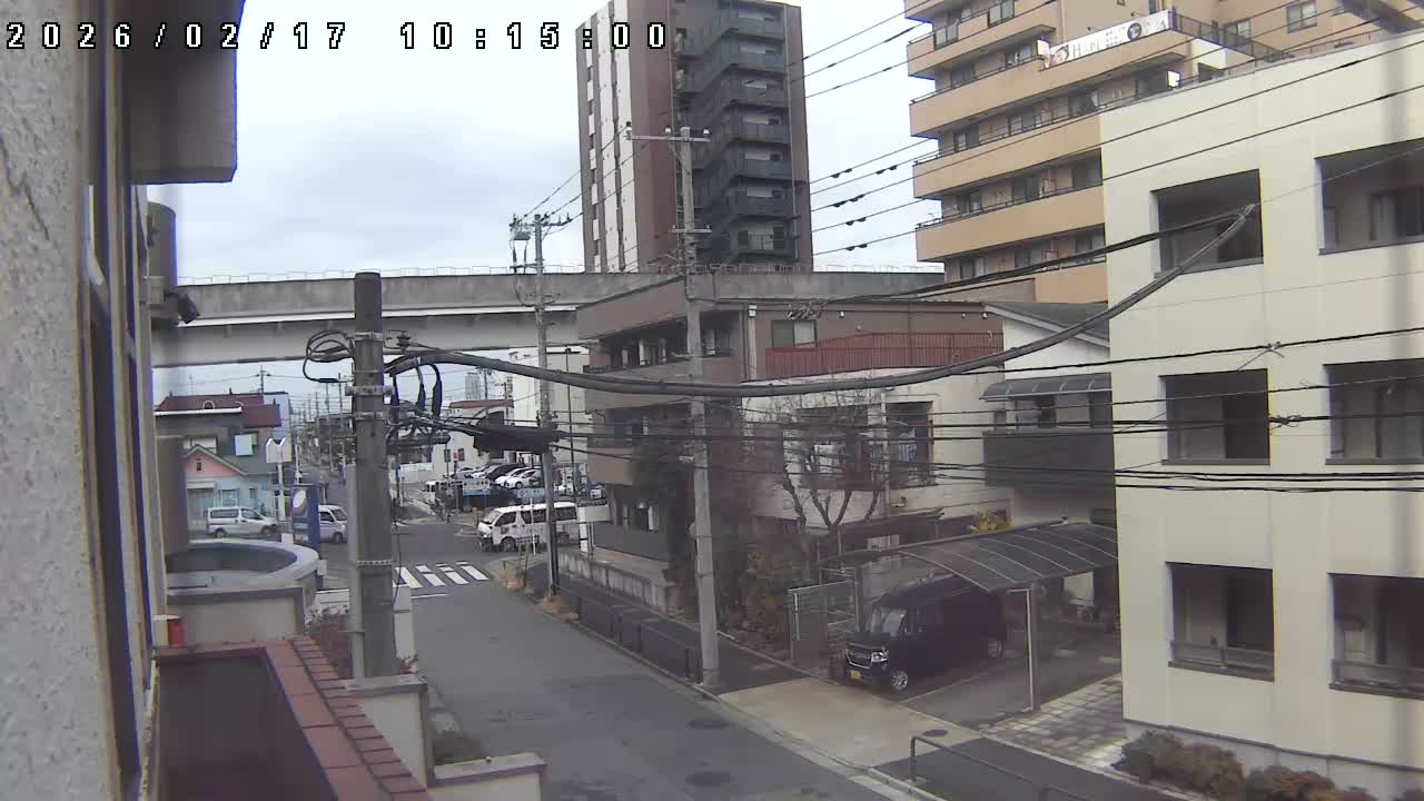 Tokyo, Yazaike, Ogubashi-Dori Avenue / Yazaike 3  Intersection & Nippori Toneri Liner 3. km Viaduct towrads South  ( 東京・谷在家・尾久橋通り / 谷在家3交差点＆日暮里舎人ライナー高架橋 ) Live Cam -  1 Chome, Yazaike, Adachi-ku, Tokyo, Kanto, Honshu, Japan