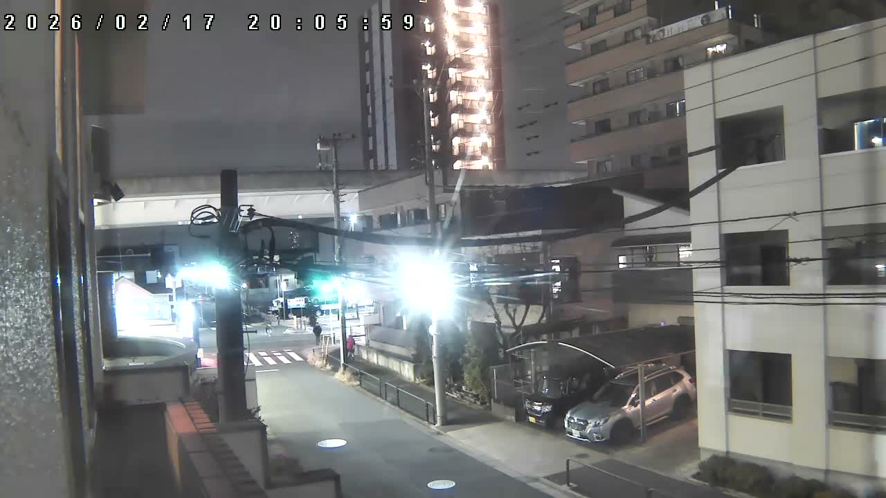 Tokyo, Yazaike, Ogubashi-Dori Avenue / Yazaike 3  Intersection & Nippori Toneri Liner 3. km Viaduct towrads South  ( 東京・谷在家・尾久橋通り / 谷在家3交差点＆日暮里舎人ライナー高架橋 ) Live Cam -  1 Chome, Yazaike, Adachi-ku, Tokyo, Kanto, Honshu, Japan