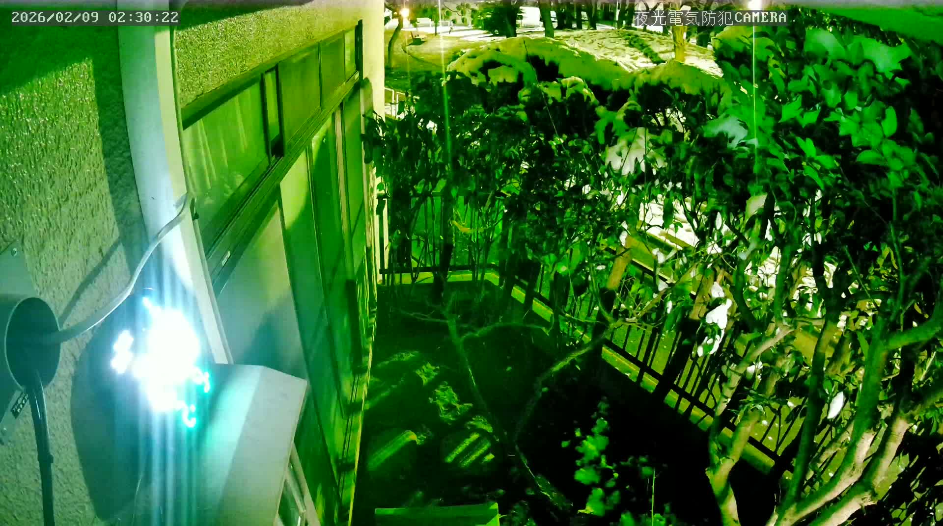 Tokyo, Yazaike, Adachi Kuritsu Midamae Park from Indoor ( 東京・谷在家・足立区立御大前公園東方向 ) Live Cam - 1 Chome, Yazaike, Adachi-ku, Tokyo, Kanto, Honshu, Japan