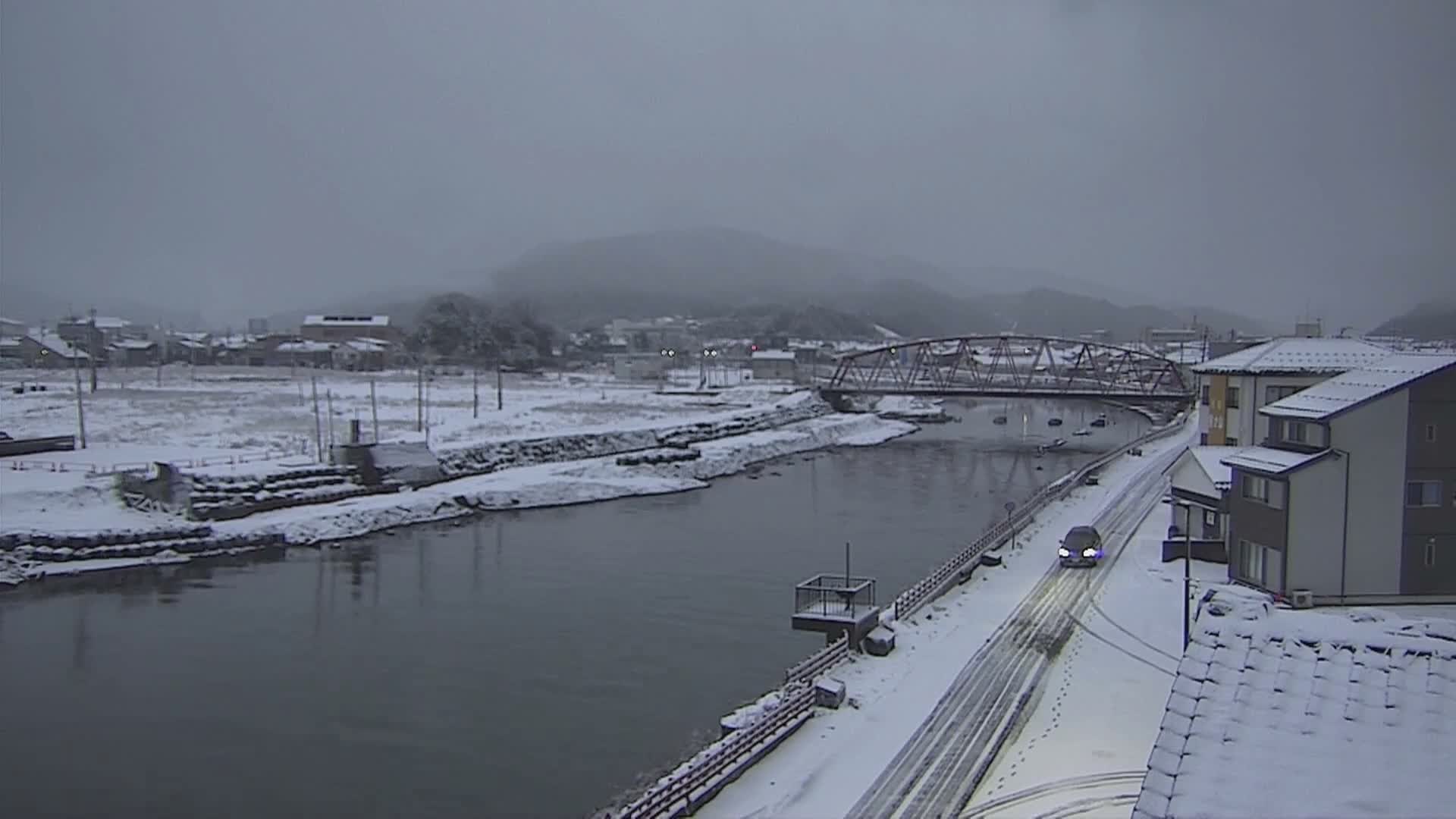 Ishikawa, Wajima City towards South&East View & Kawaharata River ( 石川県輪島市、南側の景色と川原田川方面 ) PTZ Live Cam  - Shimomachi, Fugeshimachi, Wajima, Ishikawa, Chūbu, Honshu, Japan