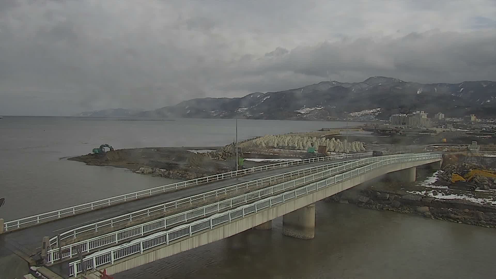Ishikawa, Wajima City towards South&East View & Kawaharata River ( 石川県輪島市、南側の景色と川原田川方面 ) PTZ Live Cam  - Shimomachi, Fugeshimachi, Wajima, Ishikawa, Chūbu, Honshu, Japan