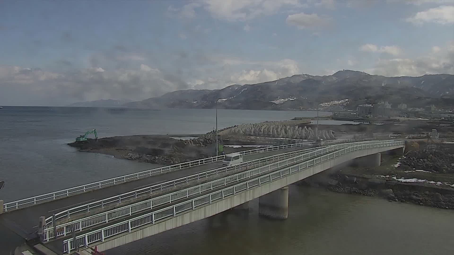 Ishikawa, Wajima City towards South&East View & Kawaharata River ( 石川県輪島市、南側の景色と川原田川方面 ) PTZ Live Cam  - Shimomachi, Fugeshimachi, Wajima, Ishikawa, Chūbu, Honshu, Japan