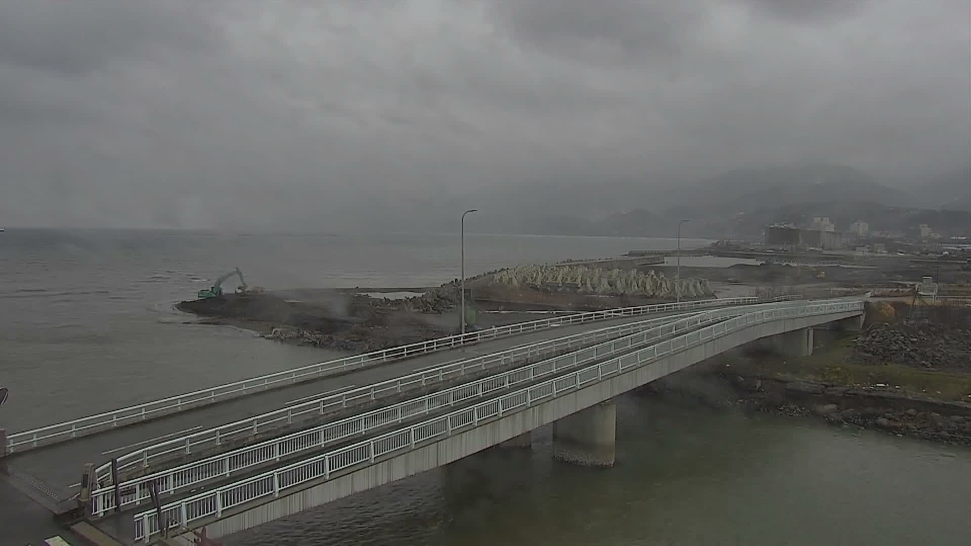 Ishikawa, Wajima City towards South&East View & Kawaharata River ( 石川県輪島市、南側の景色と川原田川方面 ) PTZ Live Cam  - Shimomachi, Fugeshimachi, Wajima, Ishikawa, Chūbu, Honshu, Japan